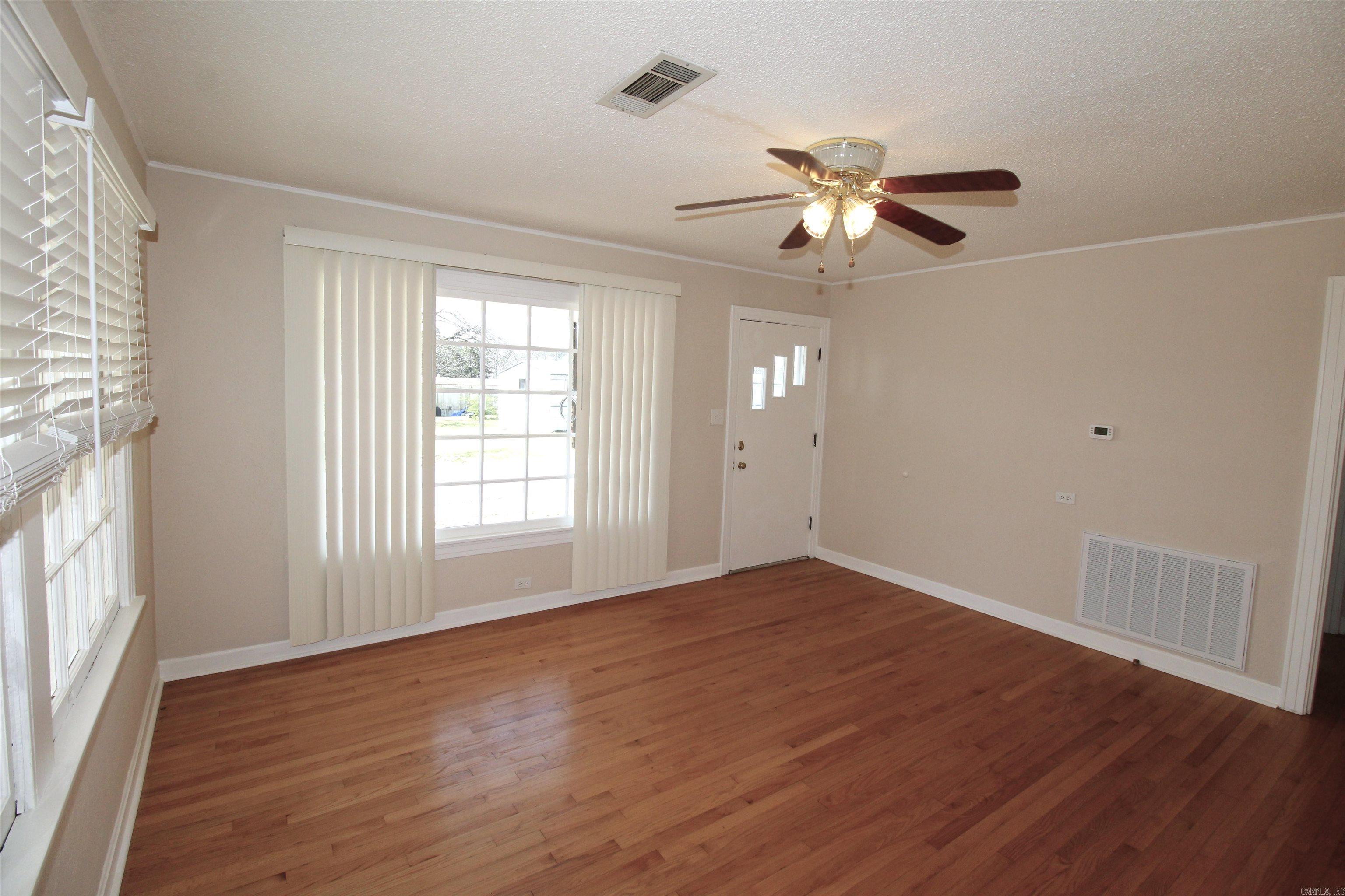 404 E Gum  Sheridan, AR