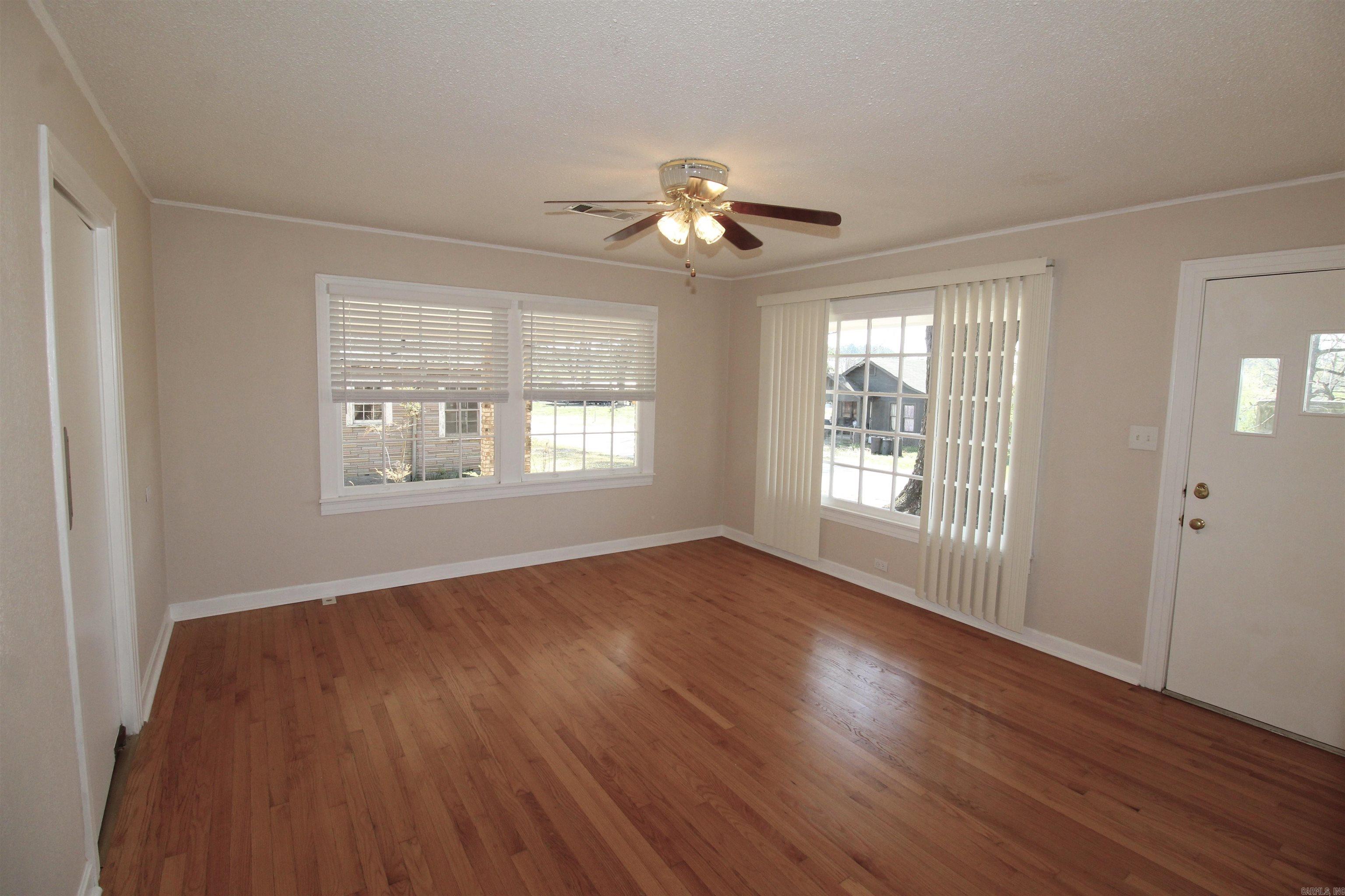 404 E Gum  Sheridan, AR