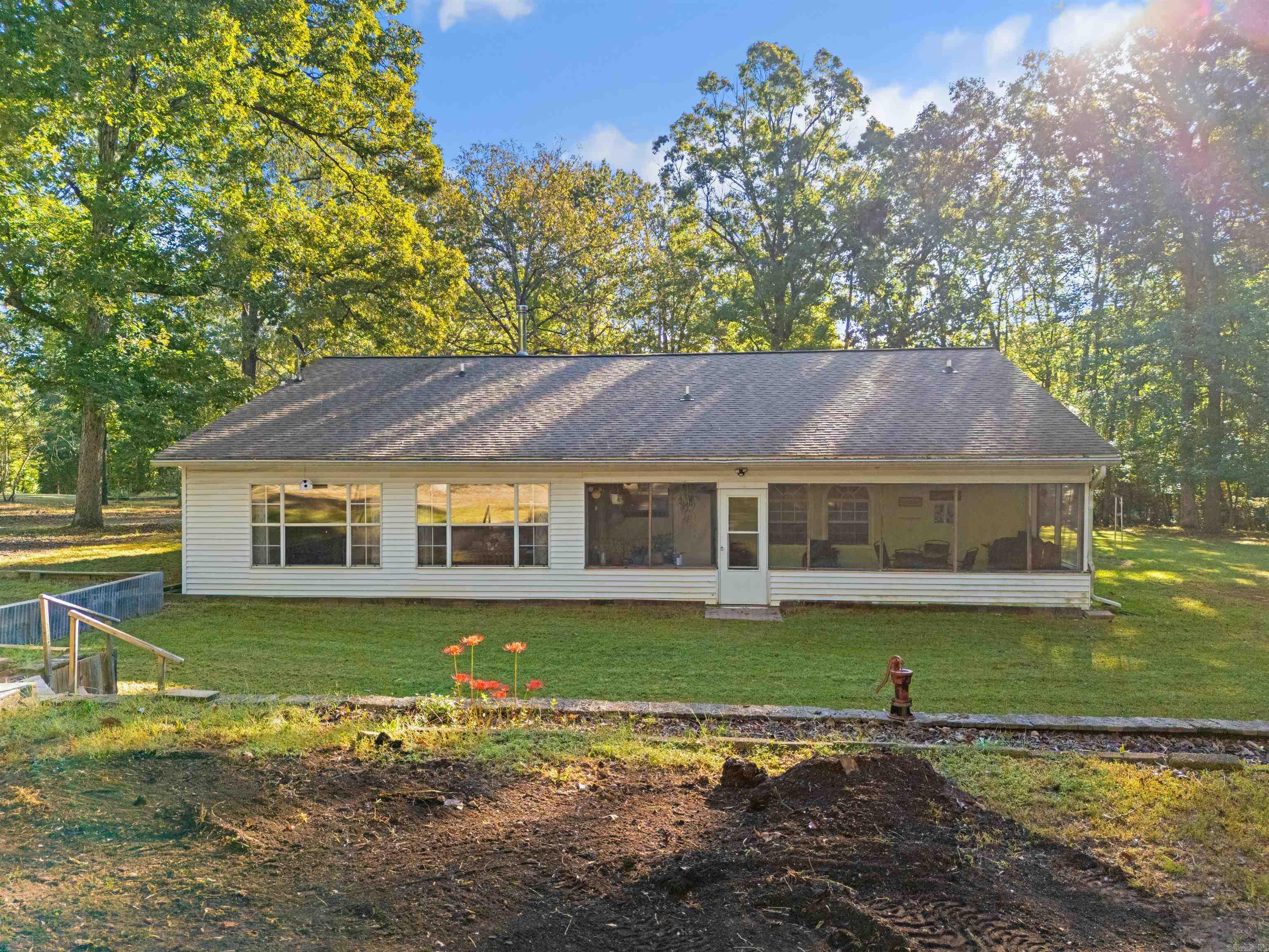 277 O'Neal  Clifton, AR