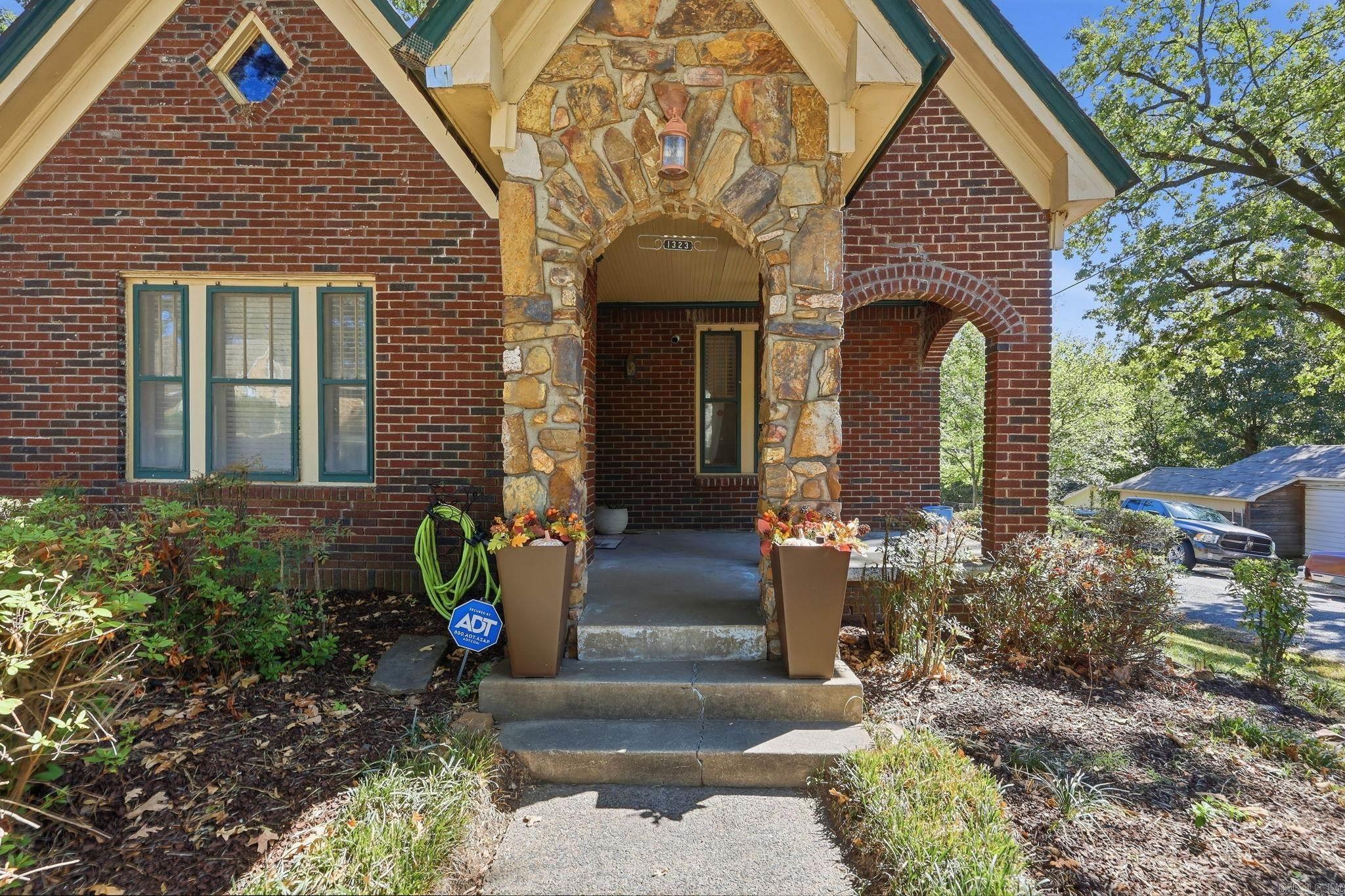 1323 S Tyler  Little Rock, AR