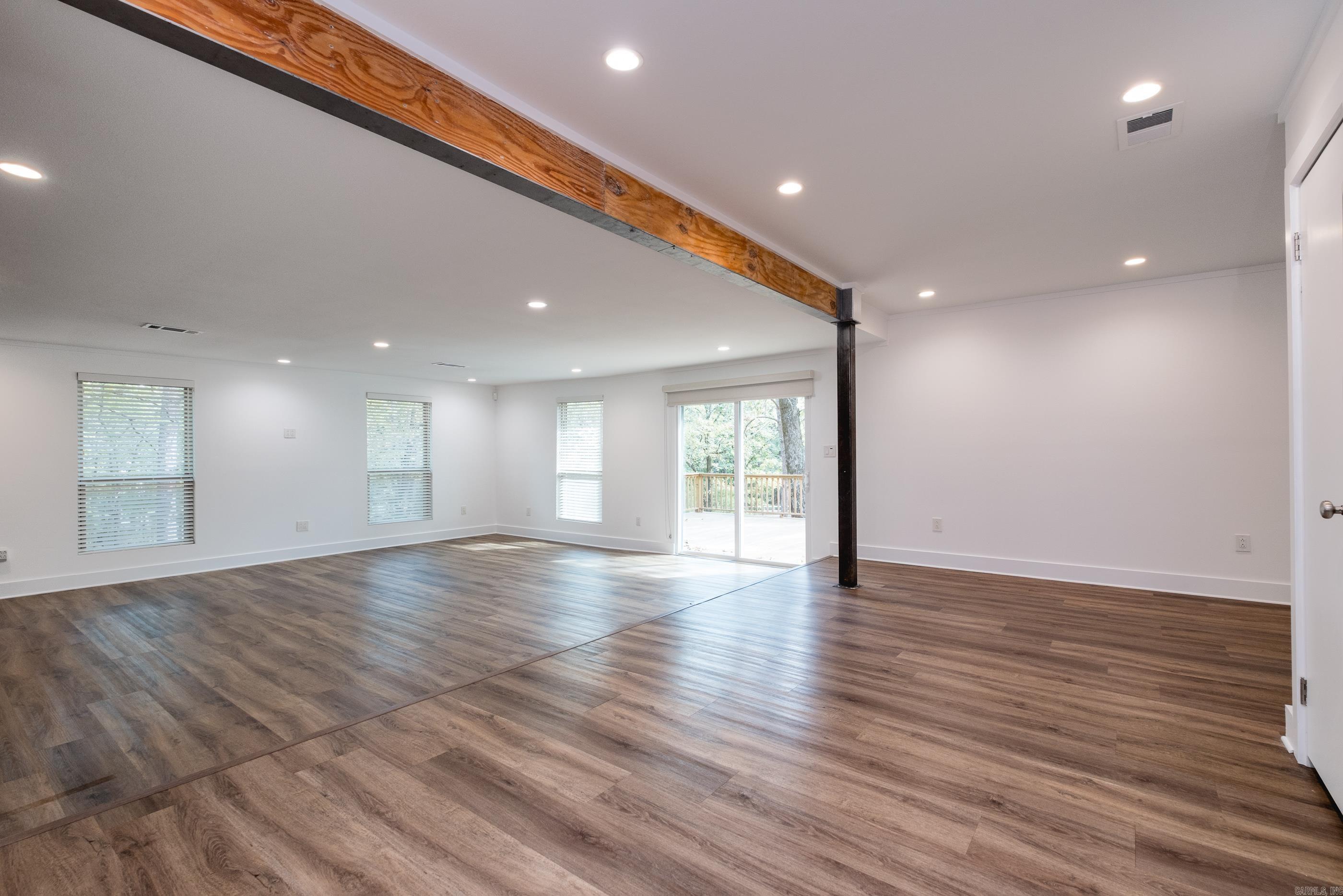 2201 Roberts  Little Rock, AR