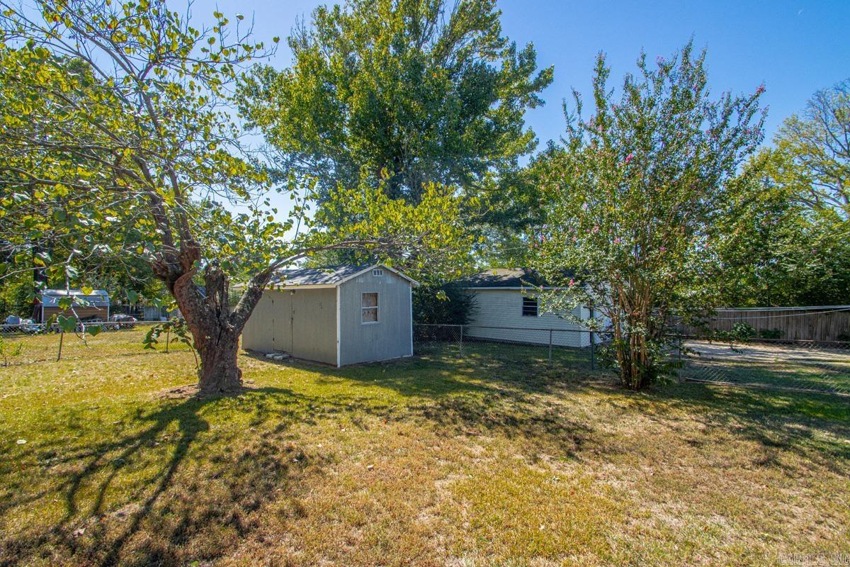 1214 THELMA  Benton, AR