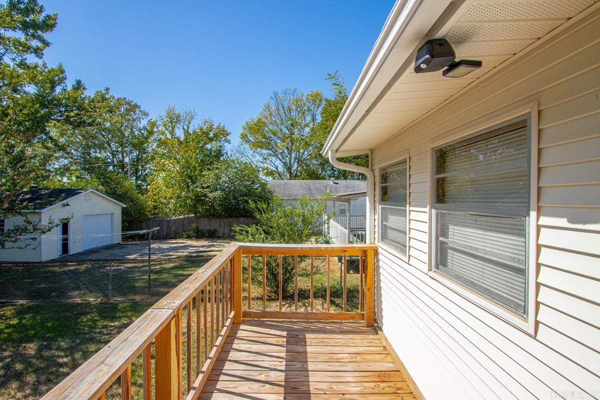 1214 THELMA  Benton, AR