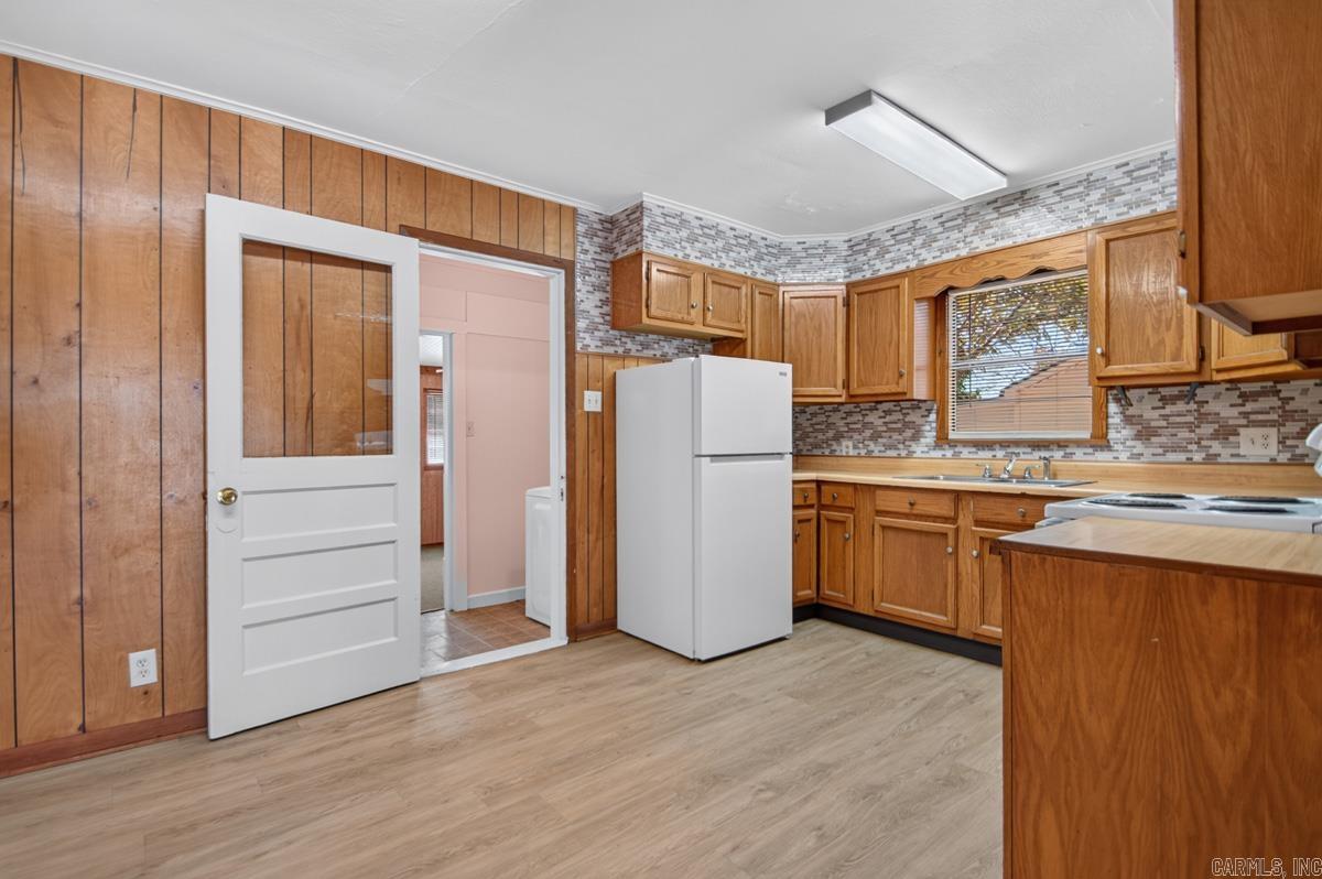 1214 THELMA  Benton, AR