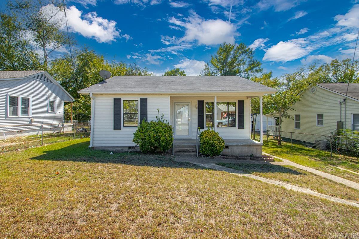 1214 THELMA  Benton, AR