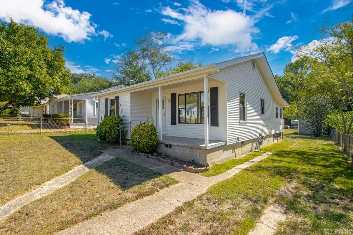 1214 THELMA  Benton, AR