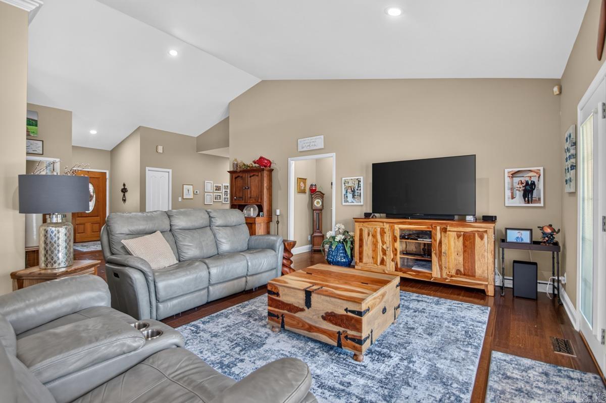 107 Four Oaks Lane  Hot Springs, AR