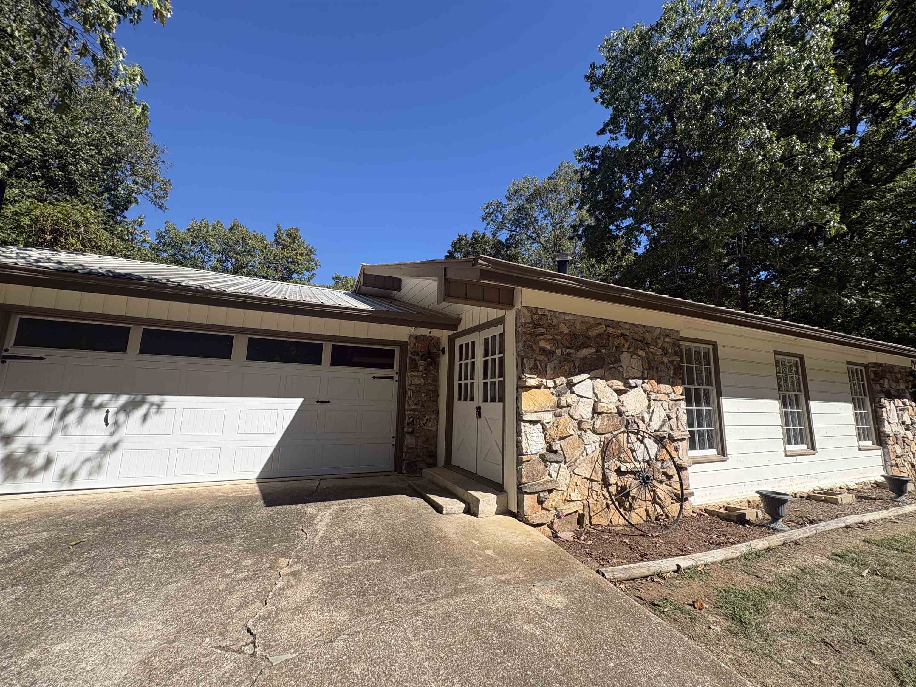 6 Nooksa  Cherokee Village, AR