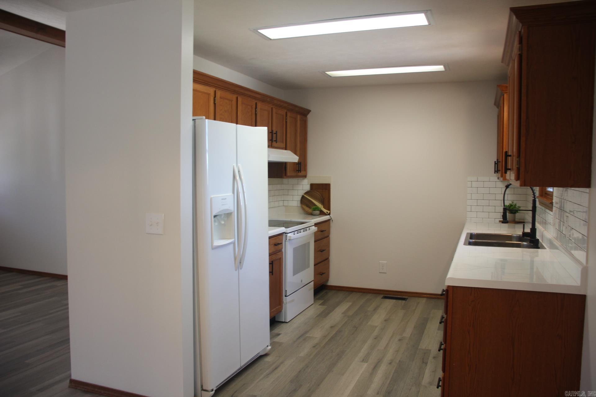 69 Abby Lane Cotter, AR 72626