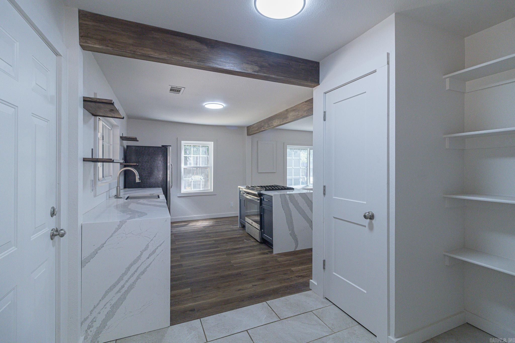 1206 Sims  Jonesboro, AR