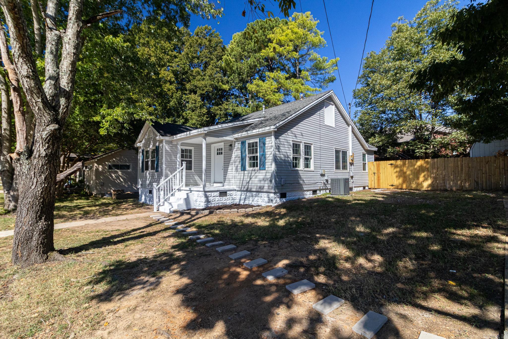 1206 Sims  Jonesboro, AR