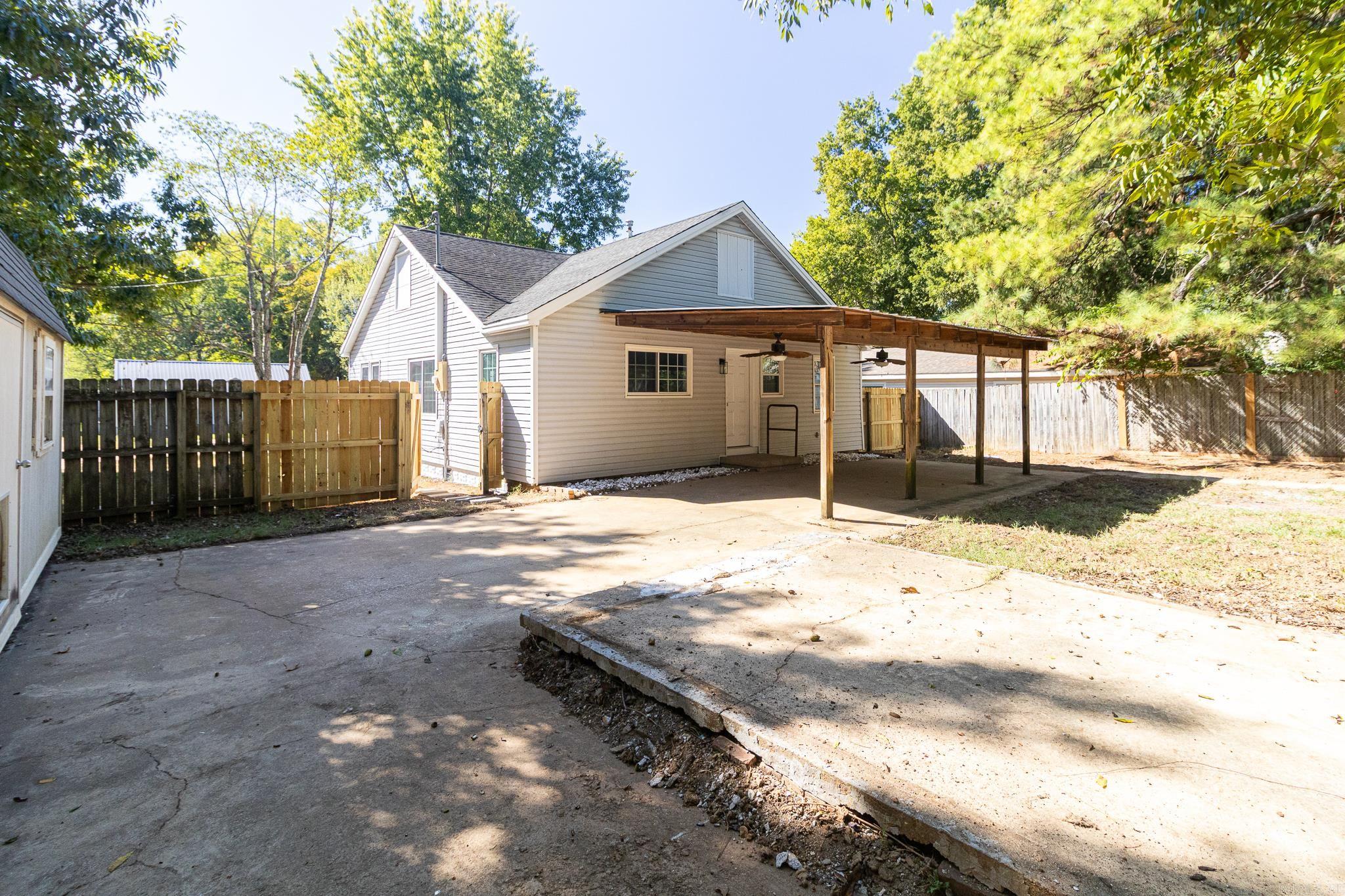 1206 Sims  Jonesboro, AR