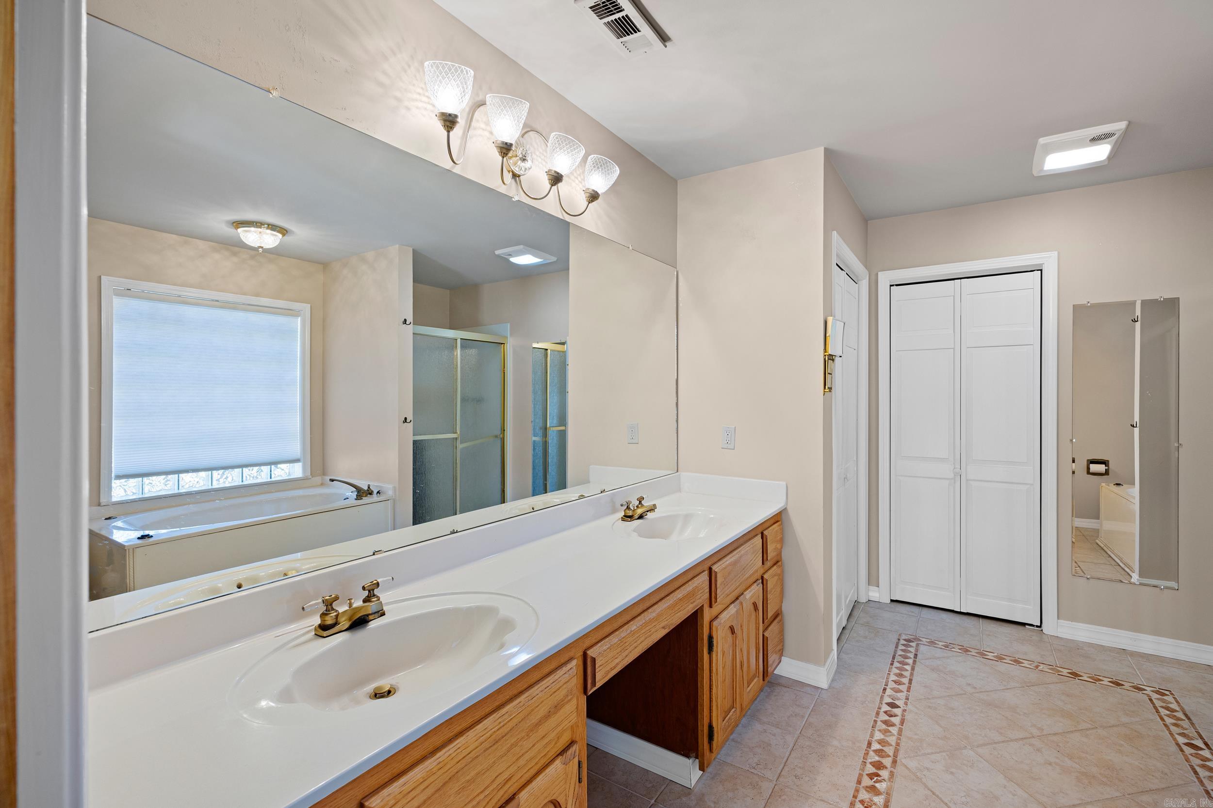 493 E Huckleberry  Dover, AR