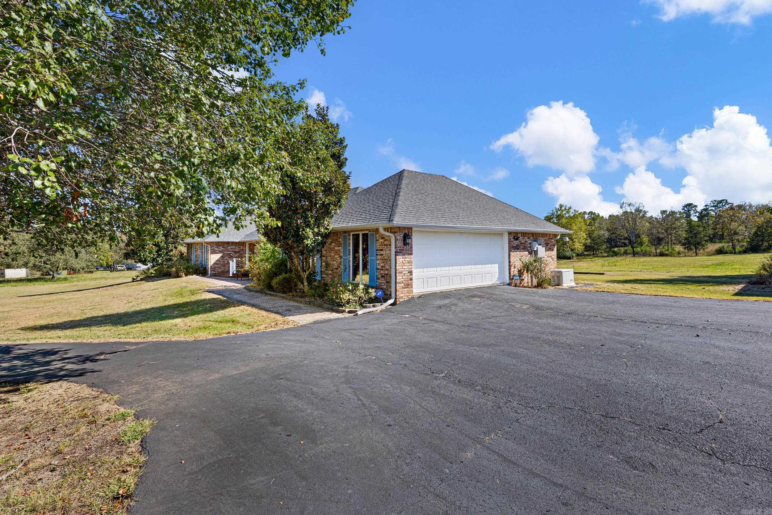 493 E Huckleberry  Dover, AR