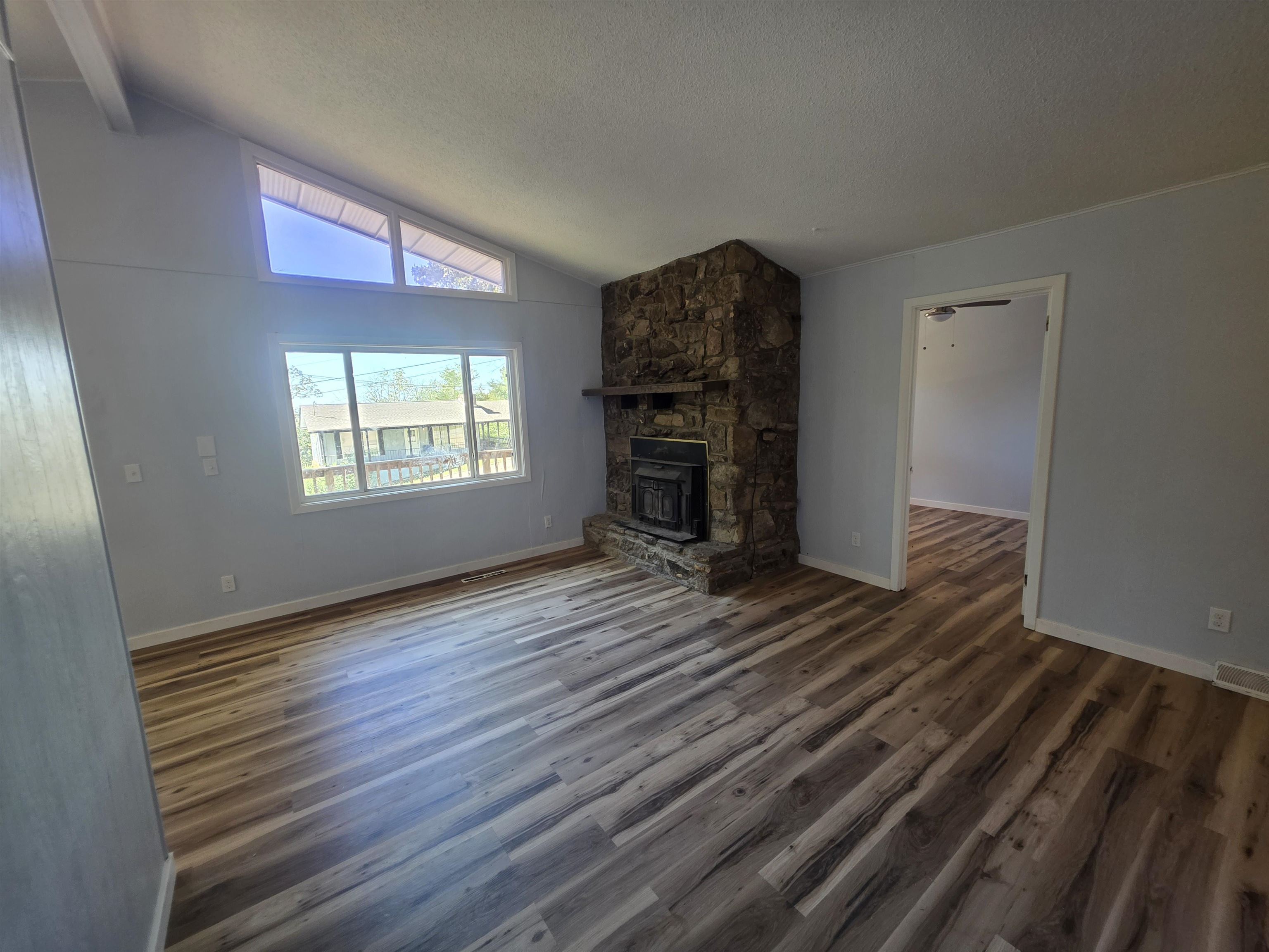 7 Aqua  Cherokee Village, AR