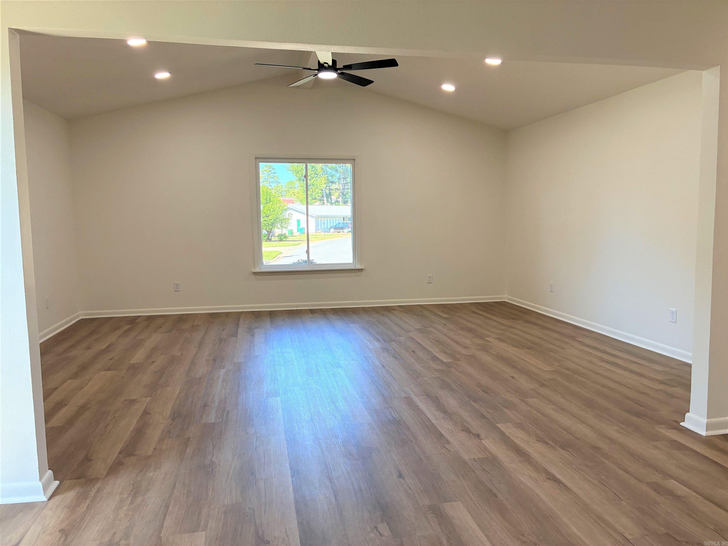 1521 Breckenridge Drive Little Rock, AR 72227