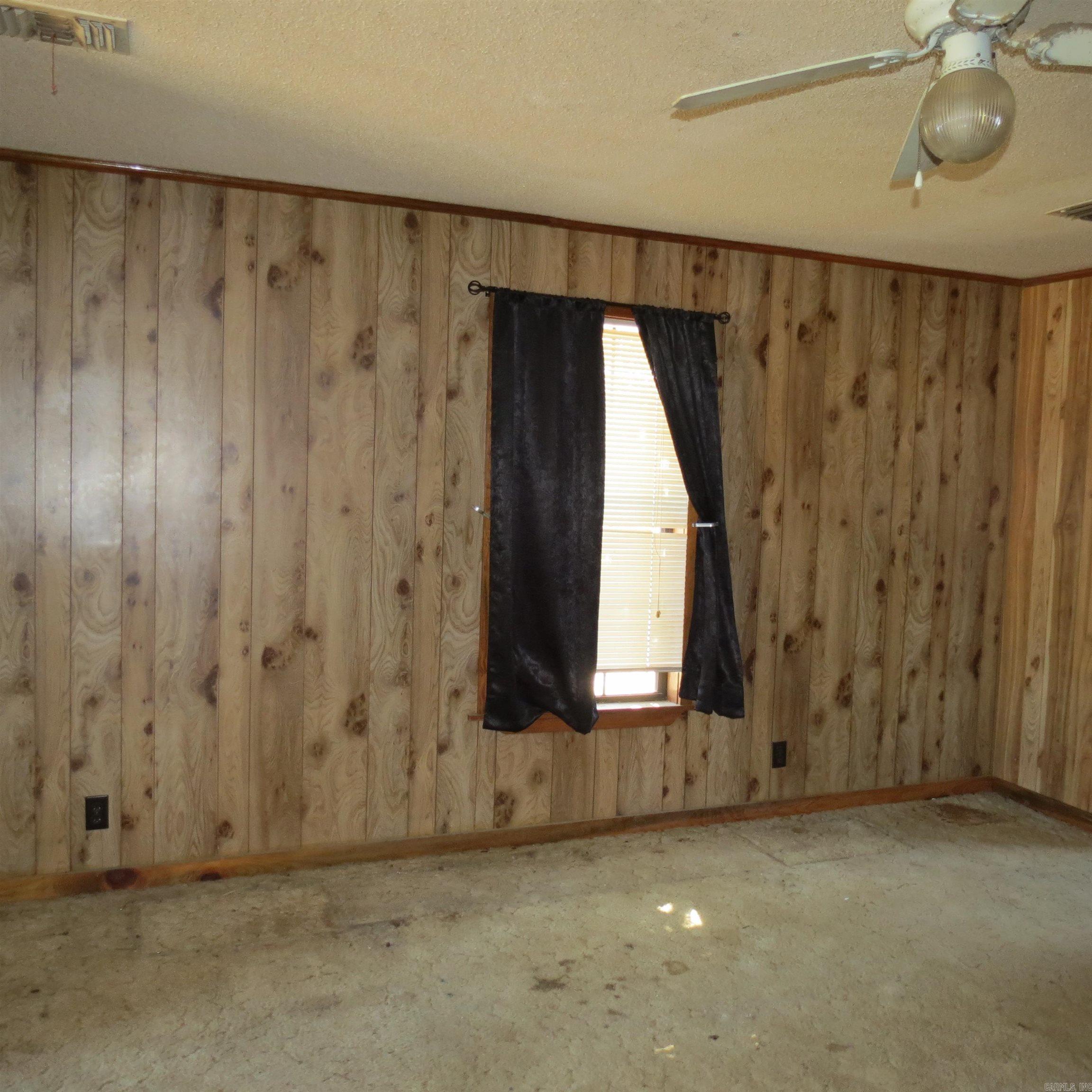 1701 W Pine  Warren, AR