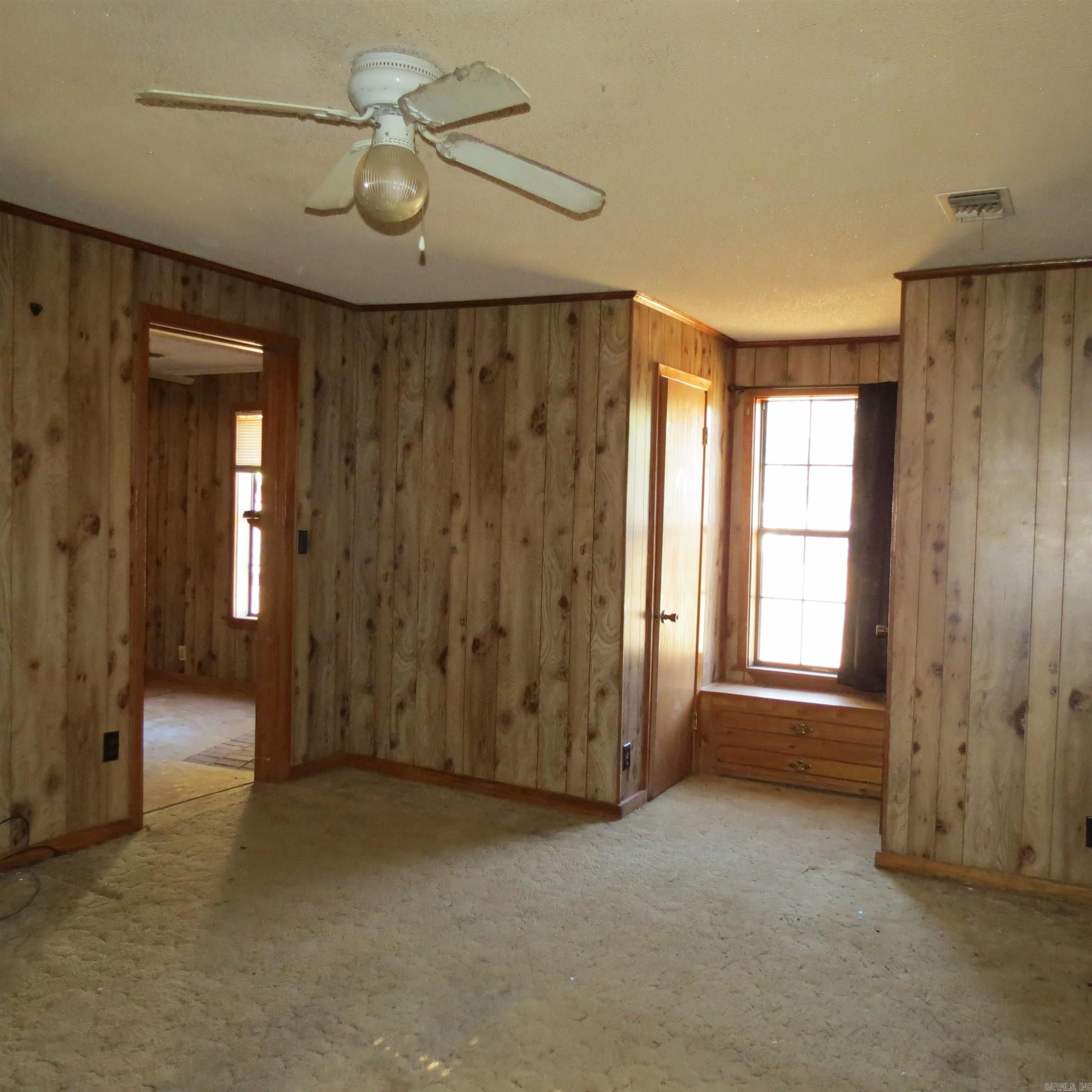 1701 W Pine  Warren, AR