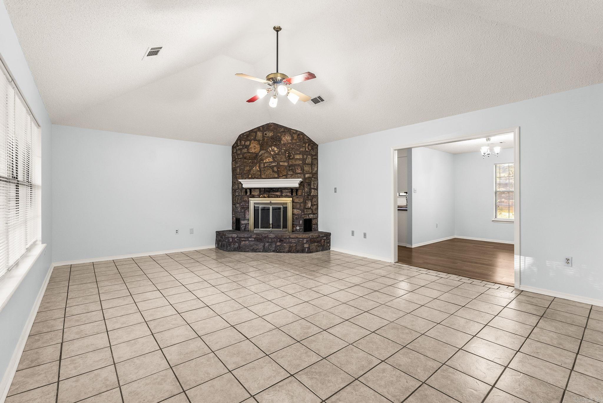37 Kensington Dr  Conway, AR