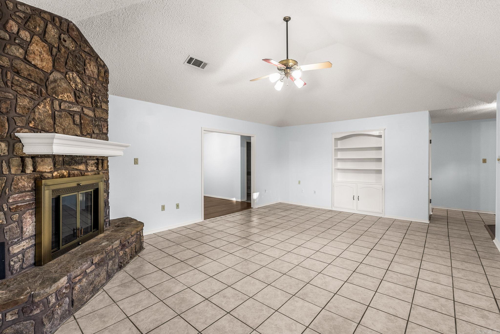 37 Kensington Dr  Conway, AR