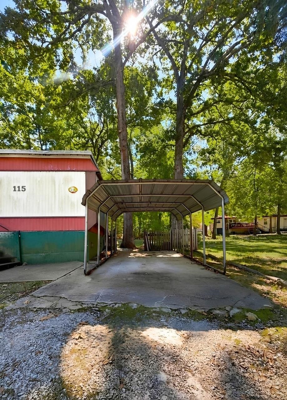 115 N Circle  Ash Flat, AR