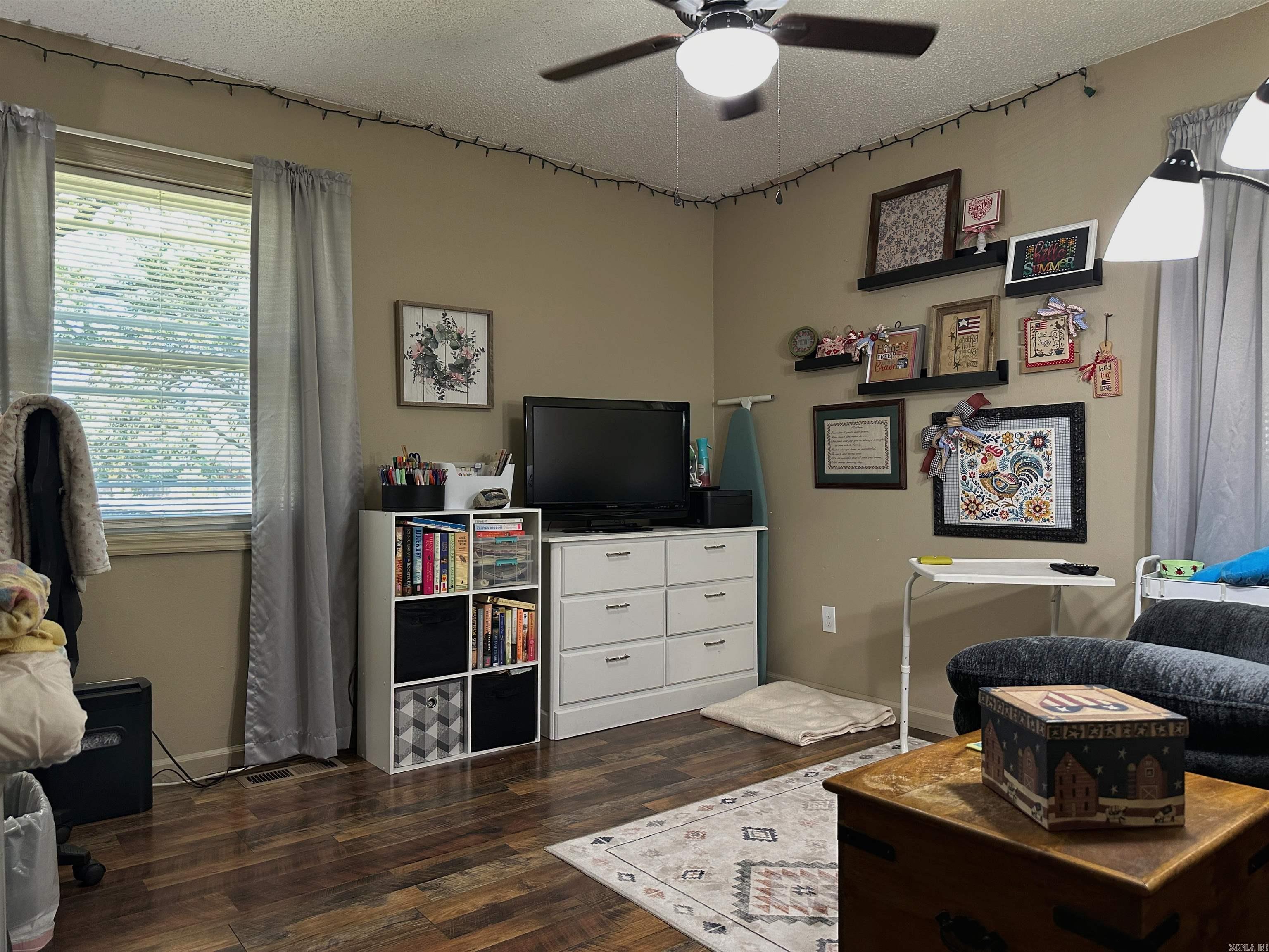 1511 N Broadway  Heber Springs, AR