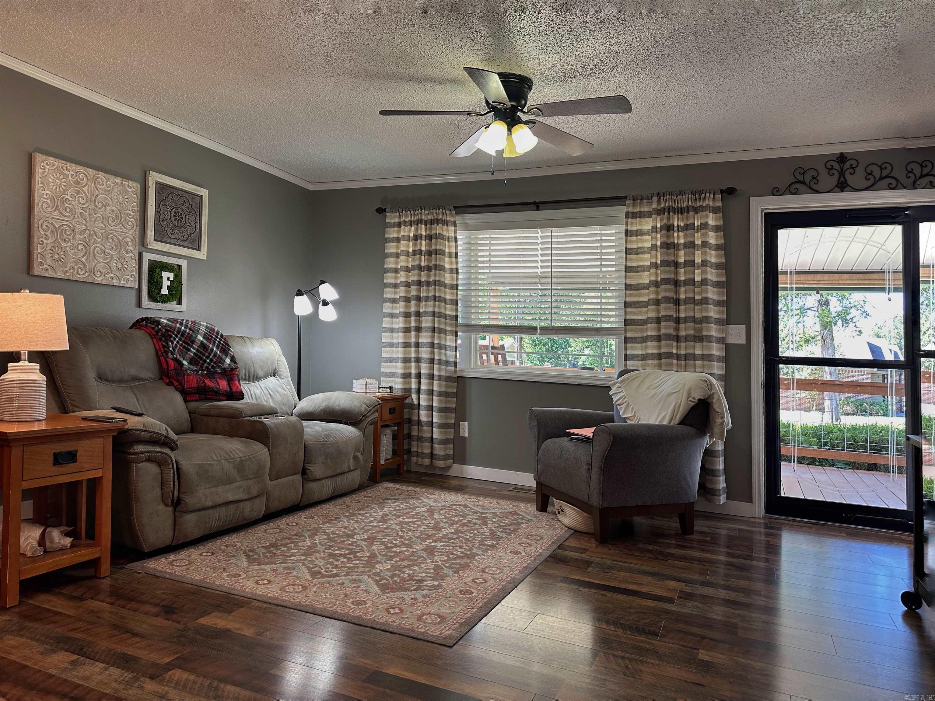 1511 N Broadway  Heber Springs, AR