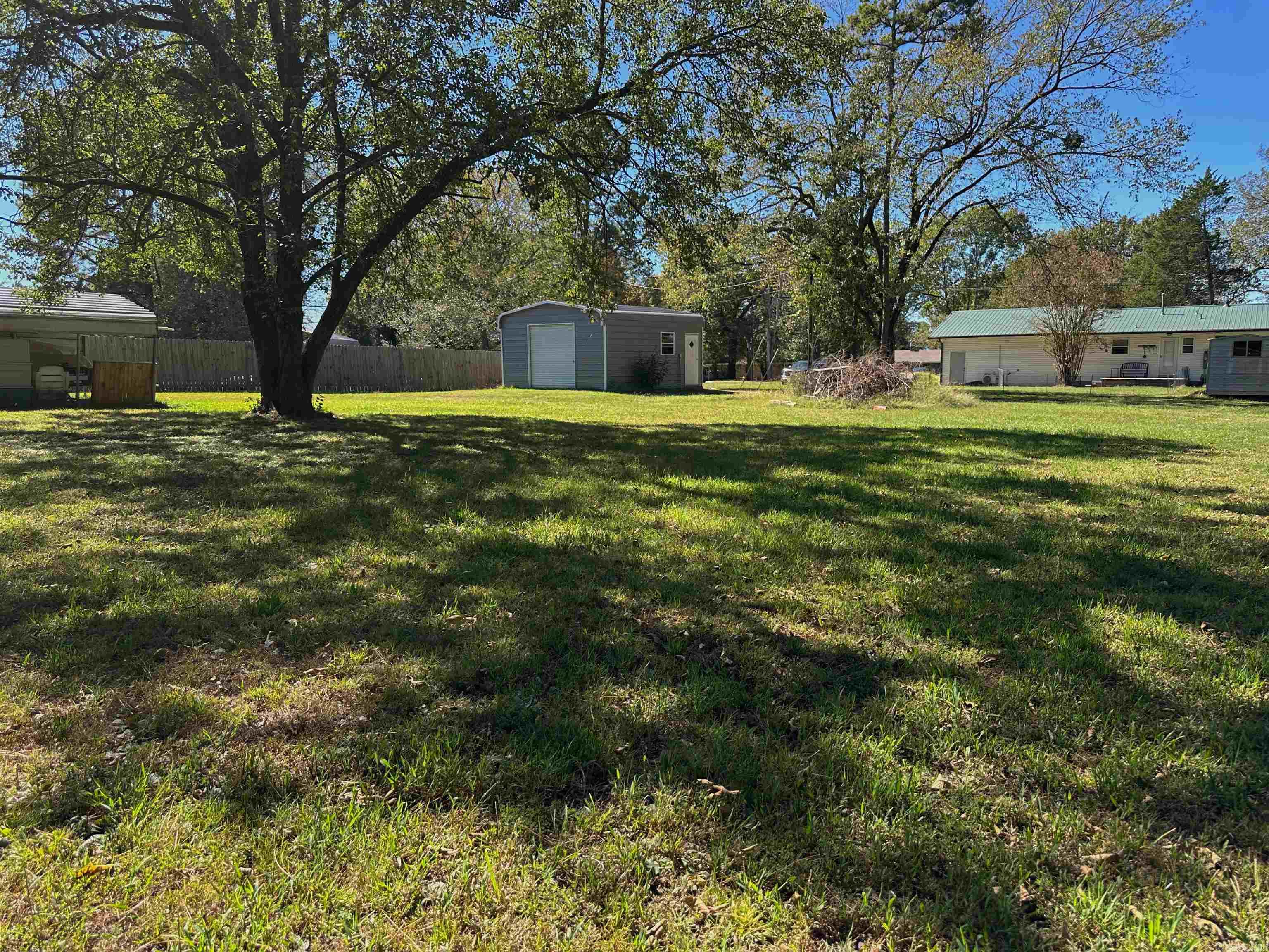 1511 N Broadway  Heber Springs, AR