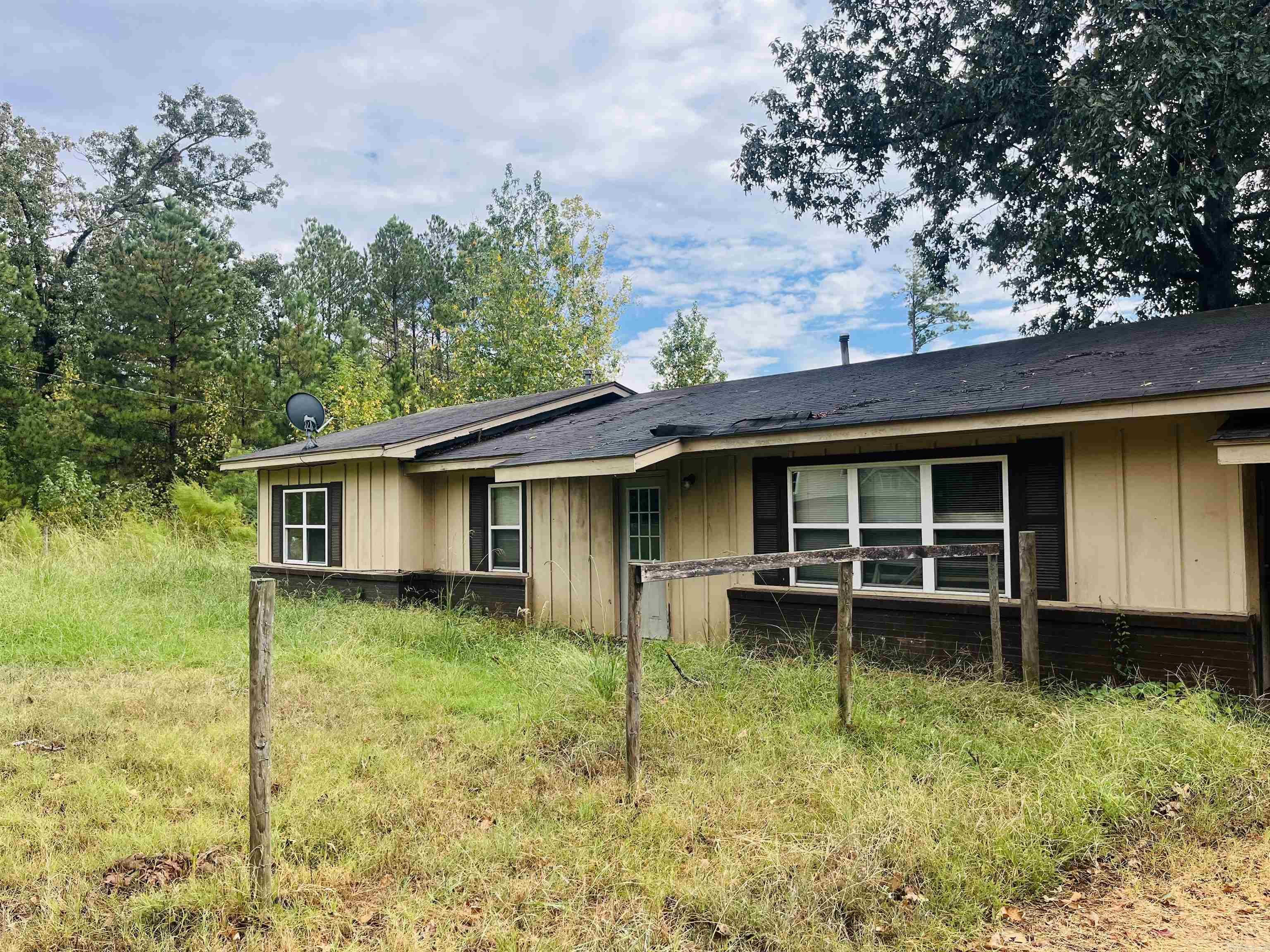 945 Bowser  Monticello, AR