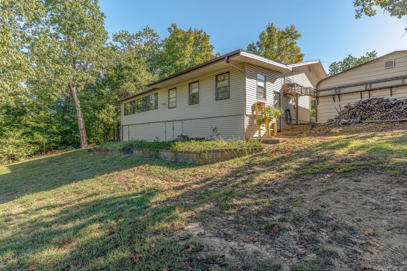 1319 Riverview Dr  Horseshoe Bend, AR