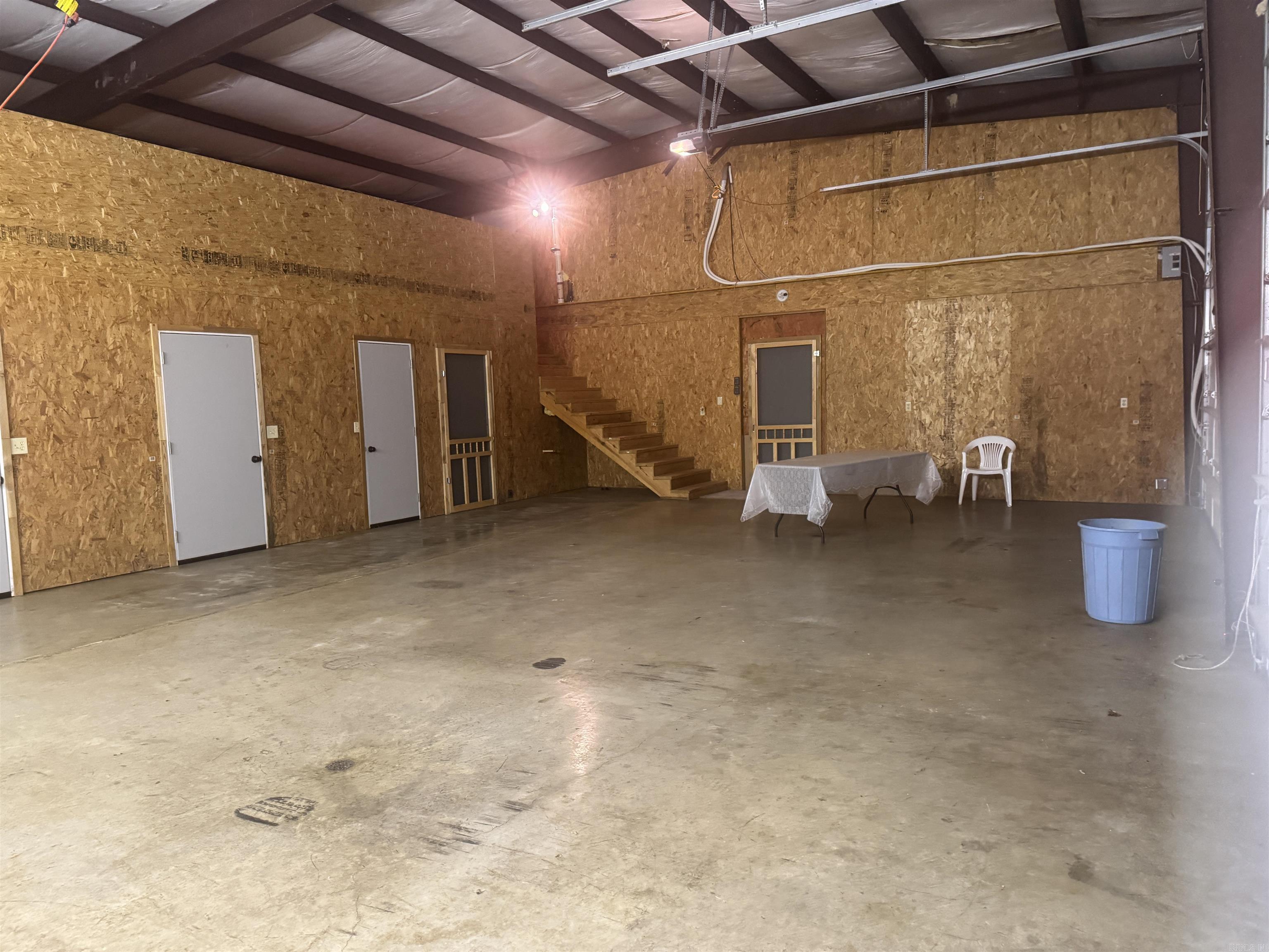 86 Center  Elizabeth, AR