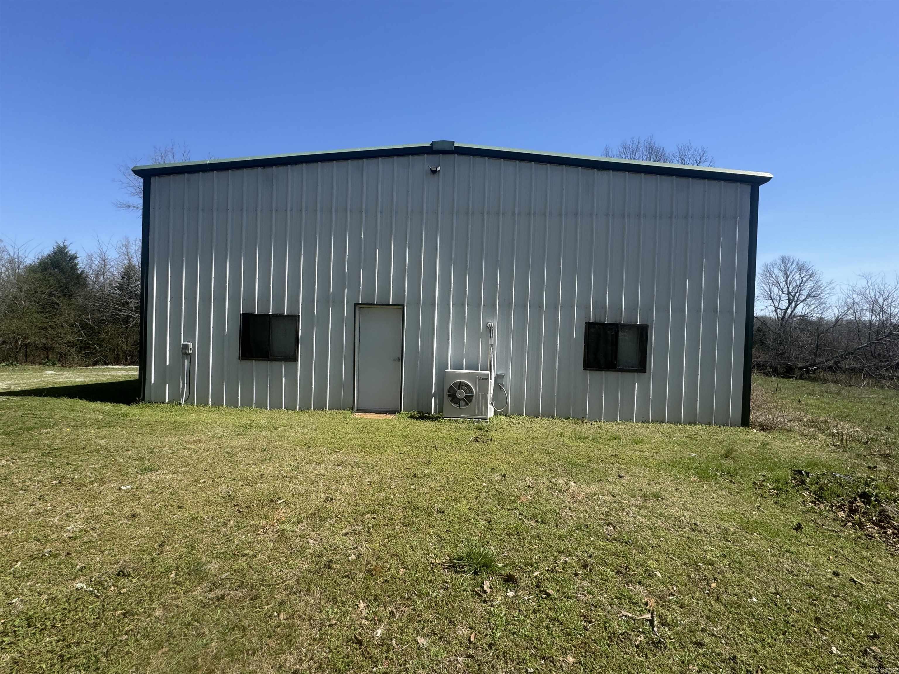 86 Center  Elizabeth, AR