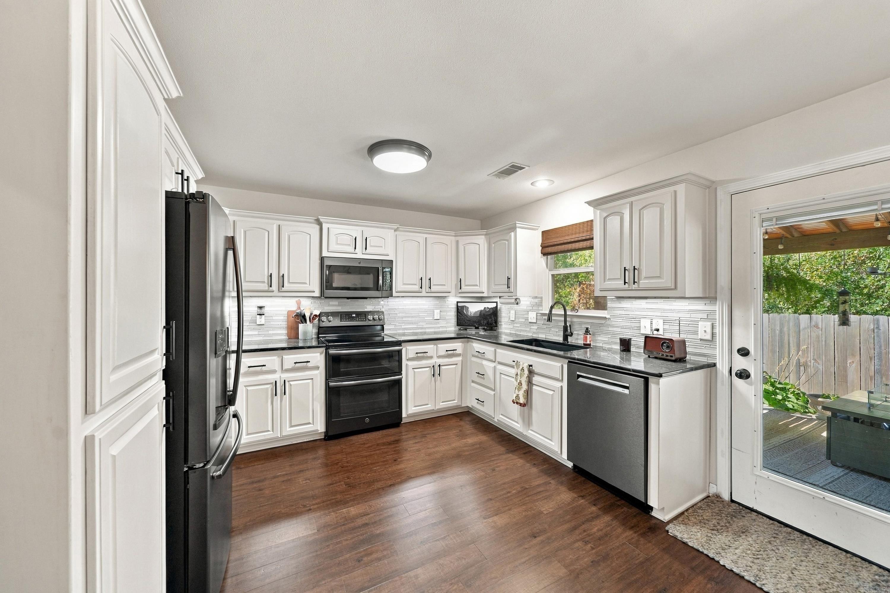 318 Sherry Ann Court Alexander, AR 72002