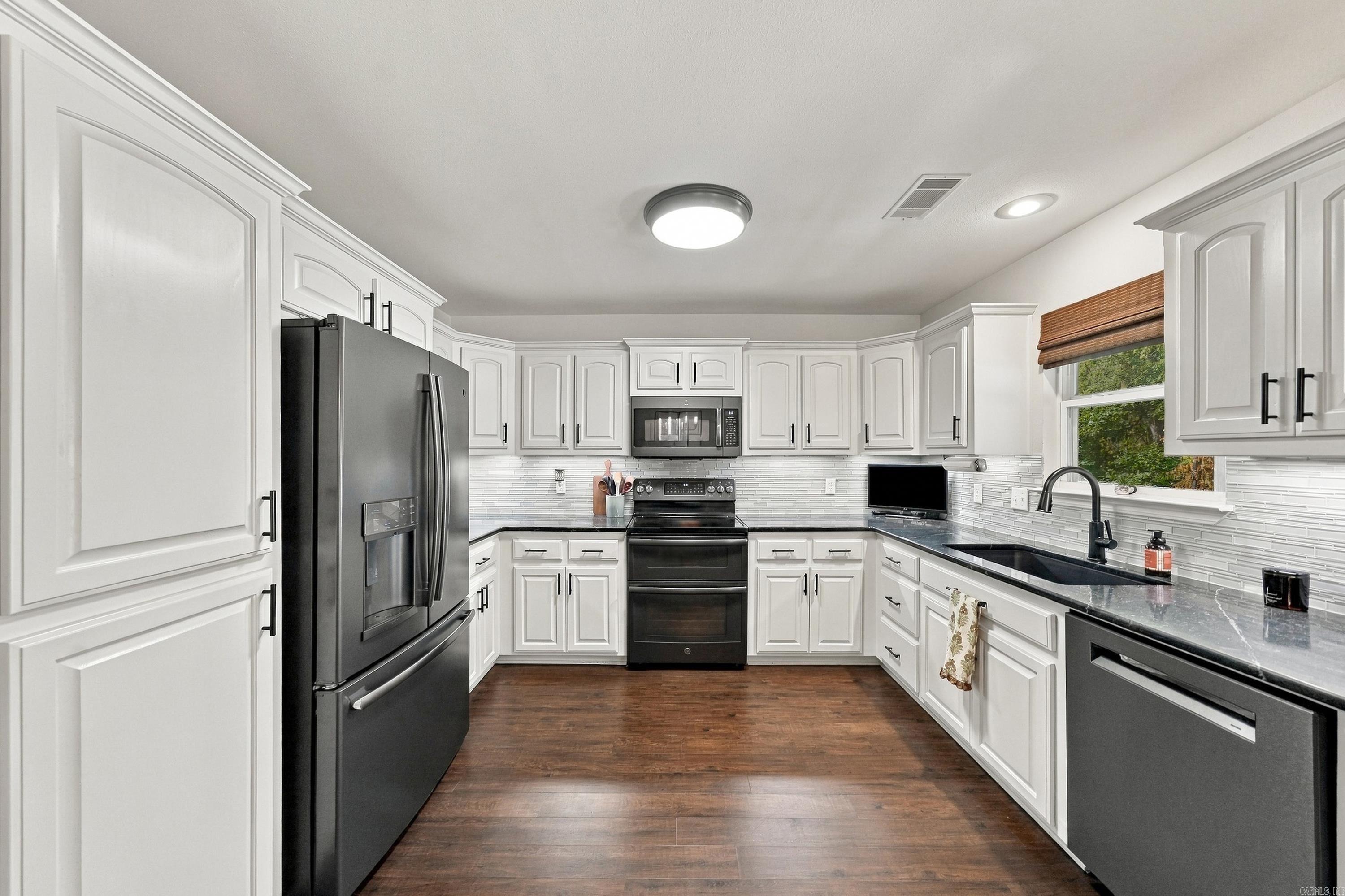 318 Sherry Ann Court Alexander, AR 72002