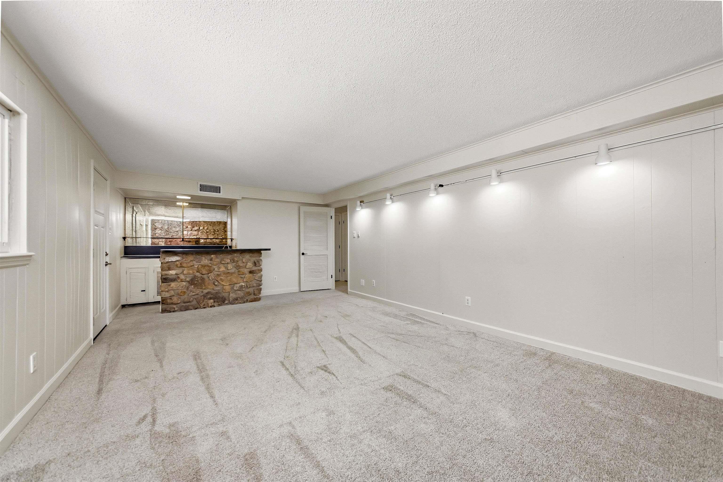 2219 Breckenridge Dr Little Rock, AR 72227