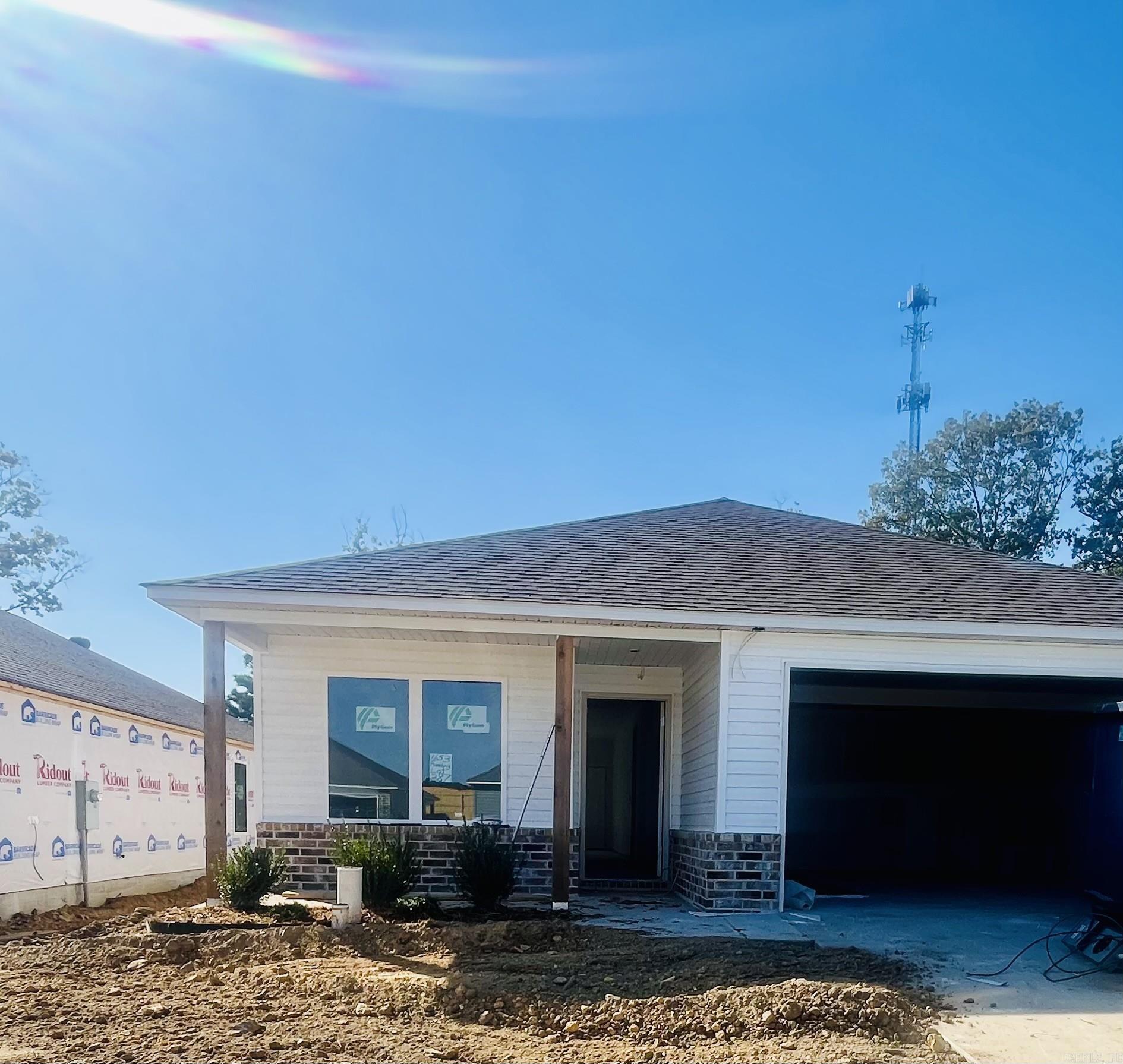 1653 Rambling Brook Drive — exterior