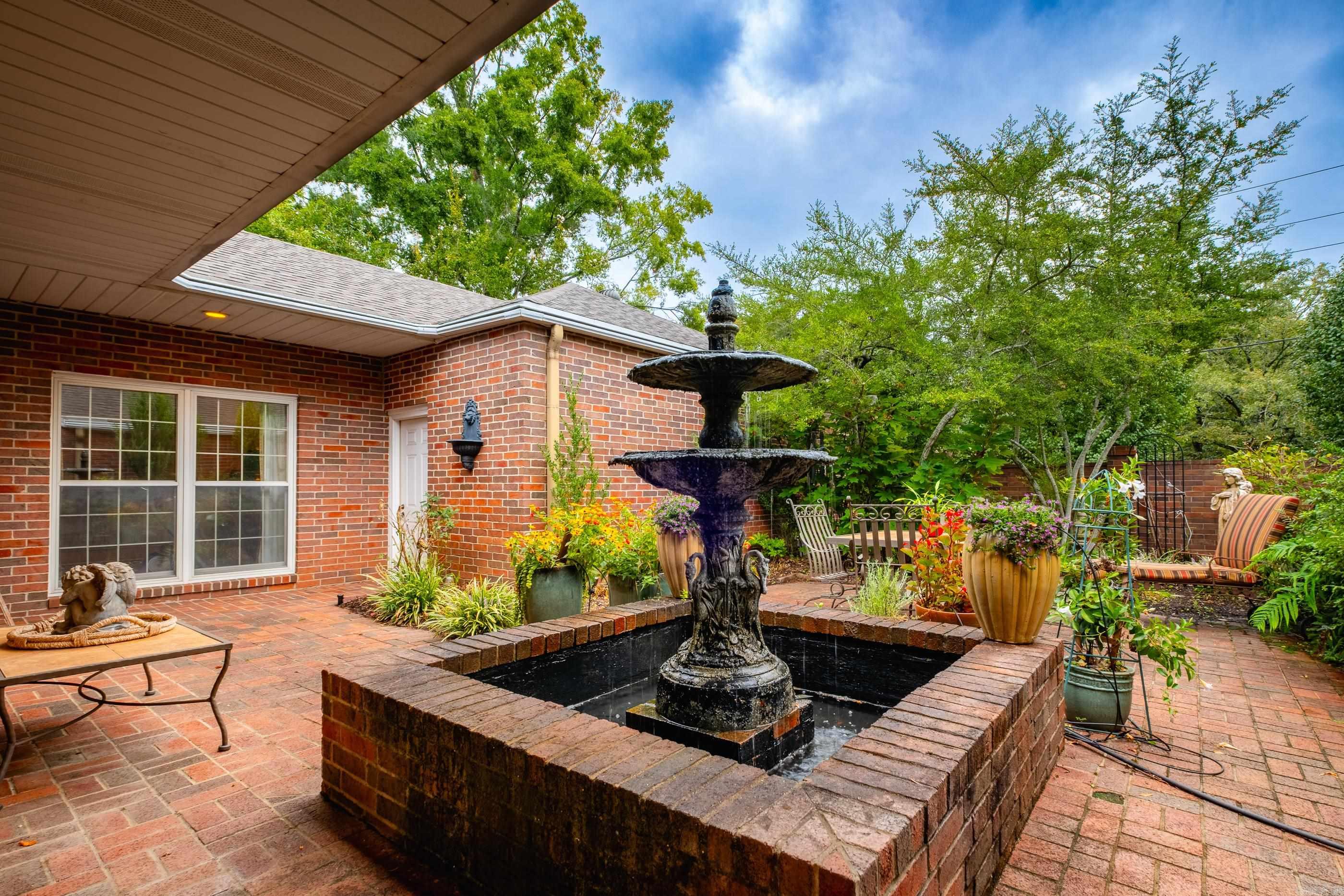 12400 Hunter's Glen  Little Rock, AR