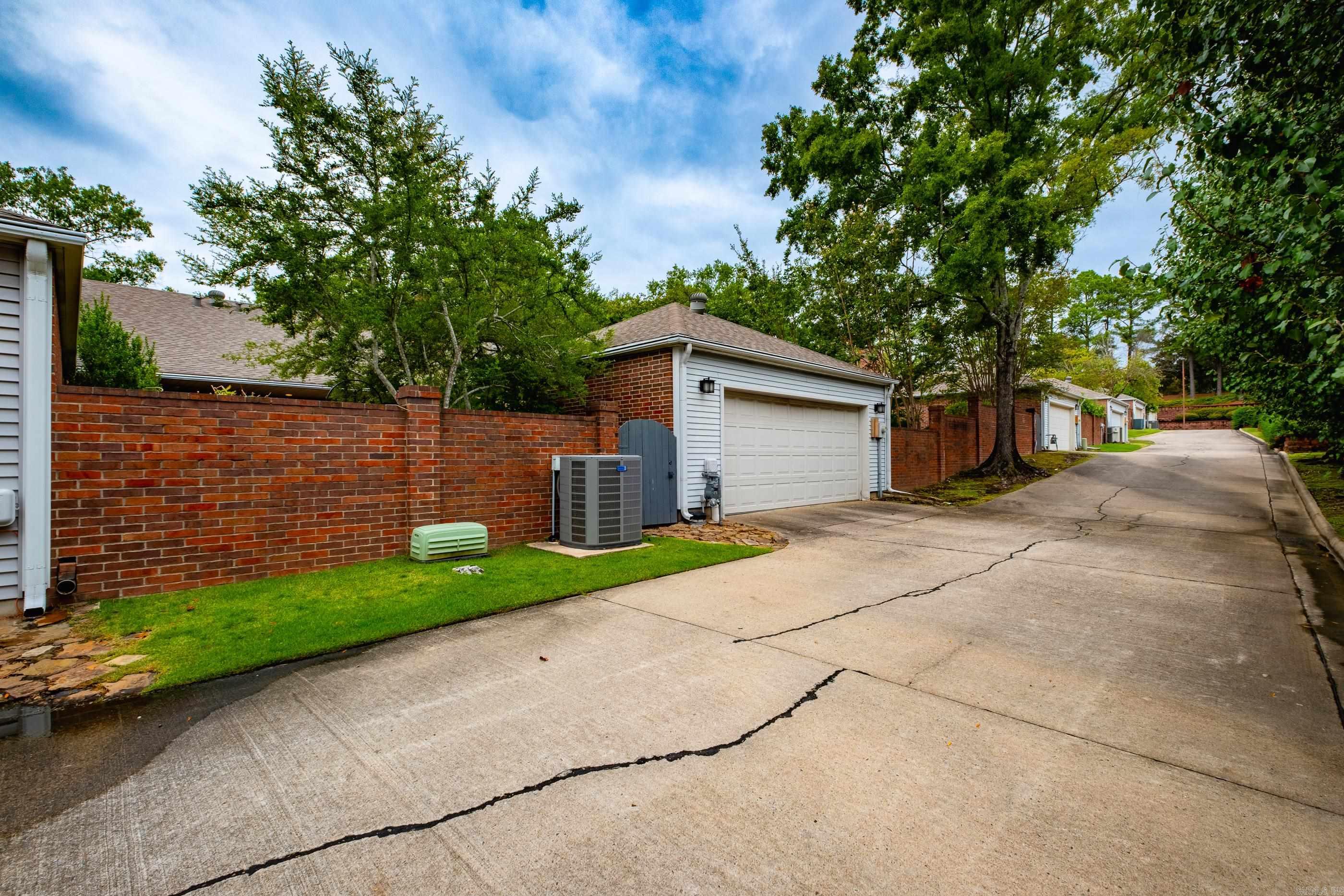 12400 Hunter's Glen  Little Rock, AR