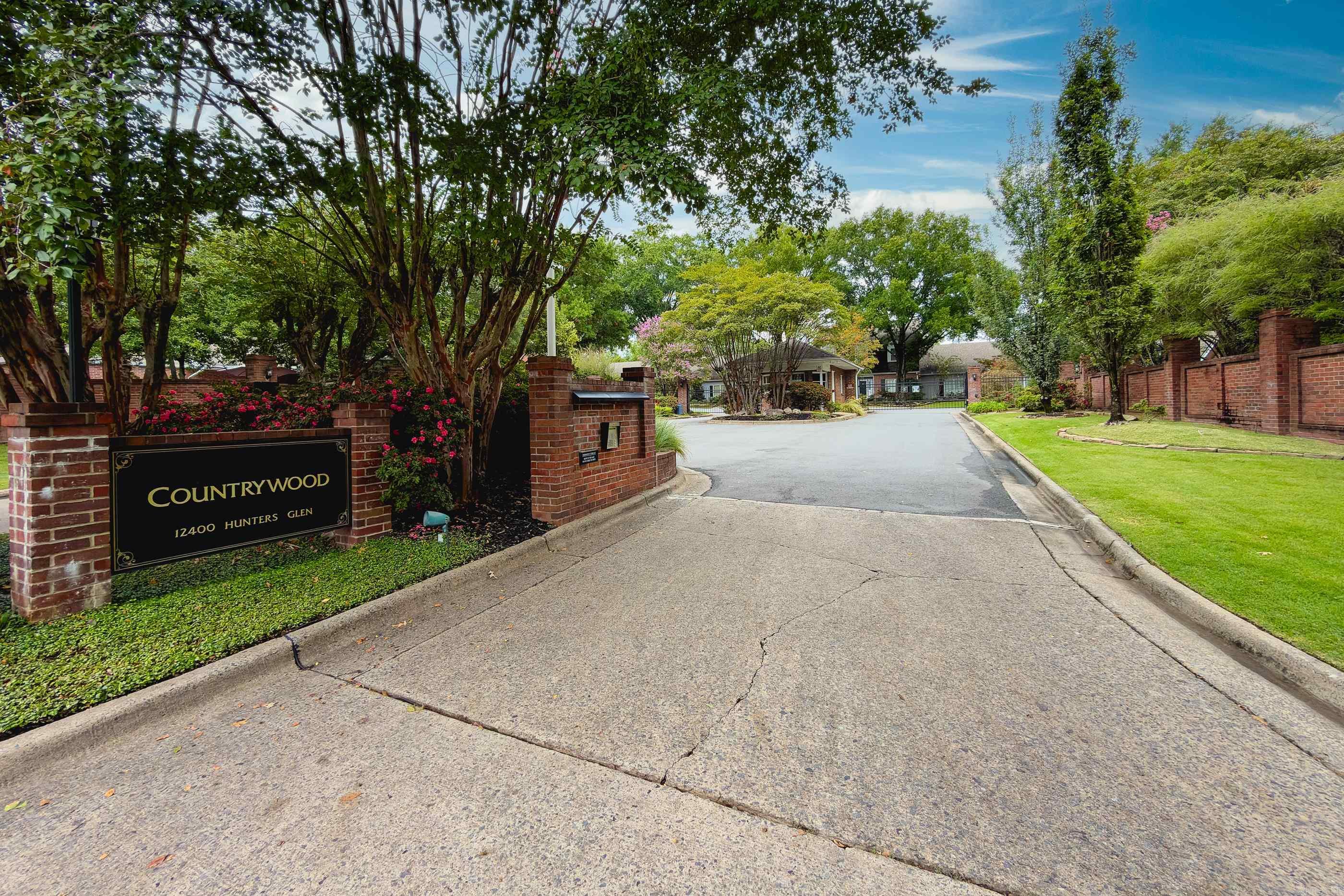 12400 Hunter's Glen  Little Rock, AR