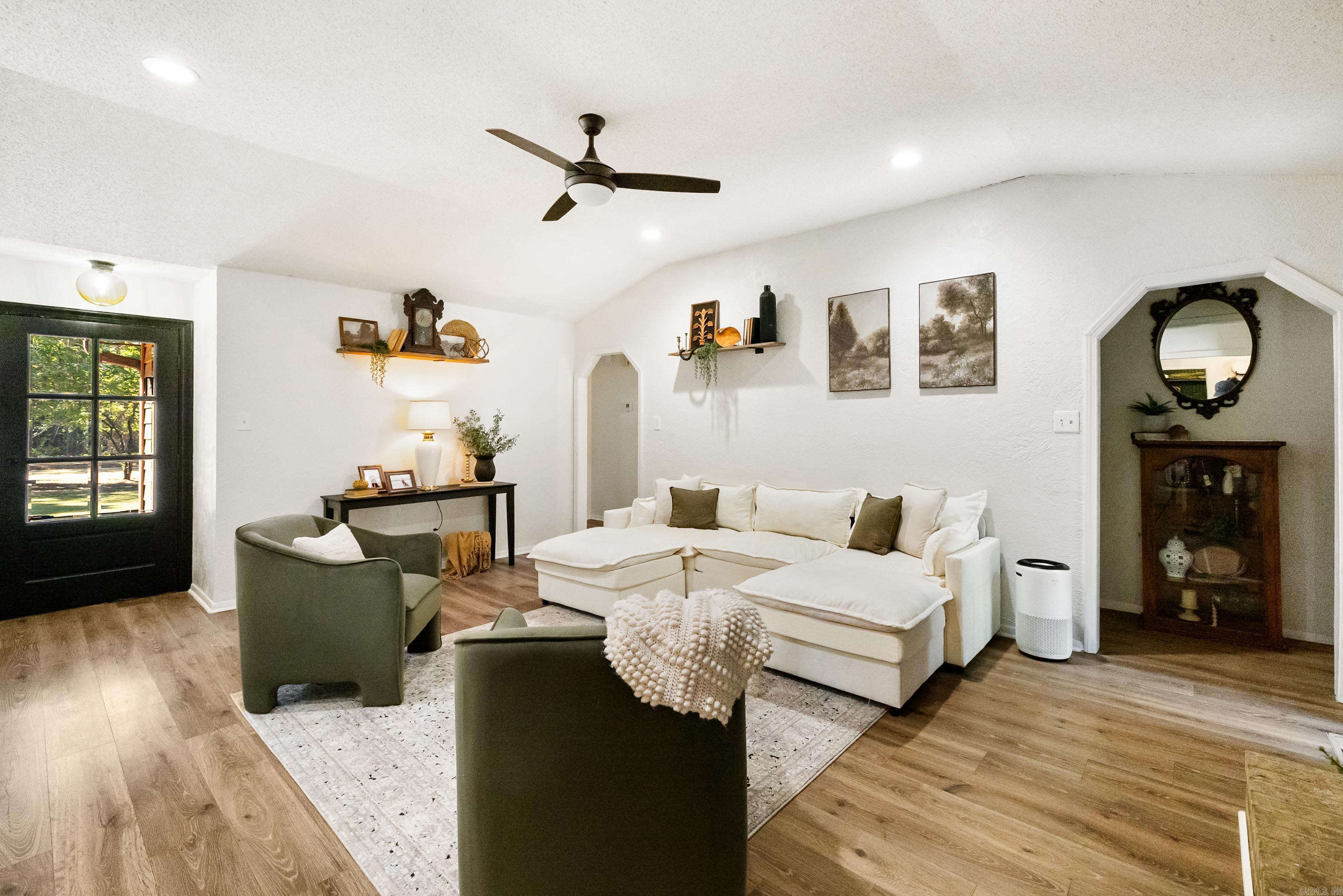 10800 Mars Hill Road Bauxite, AR 72011