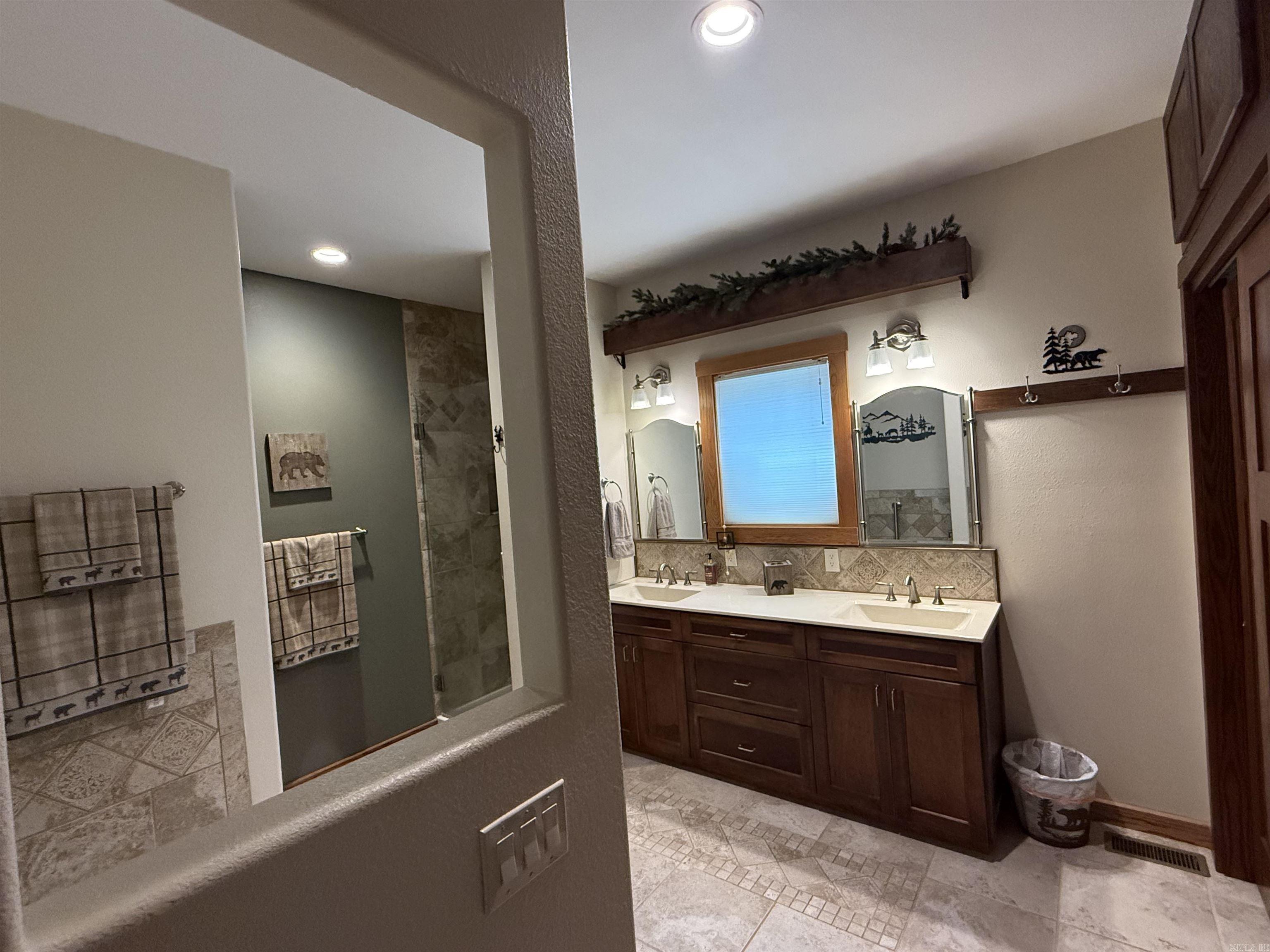 105 Tollie Kay Lane Mountain View, AR 72560