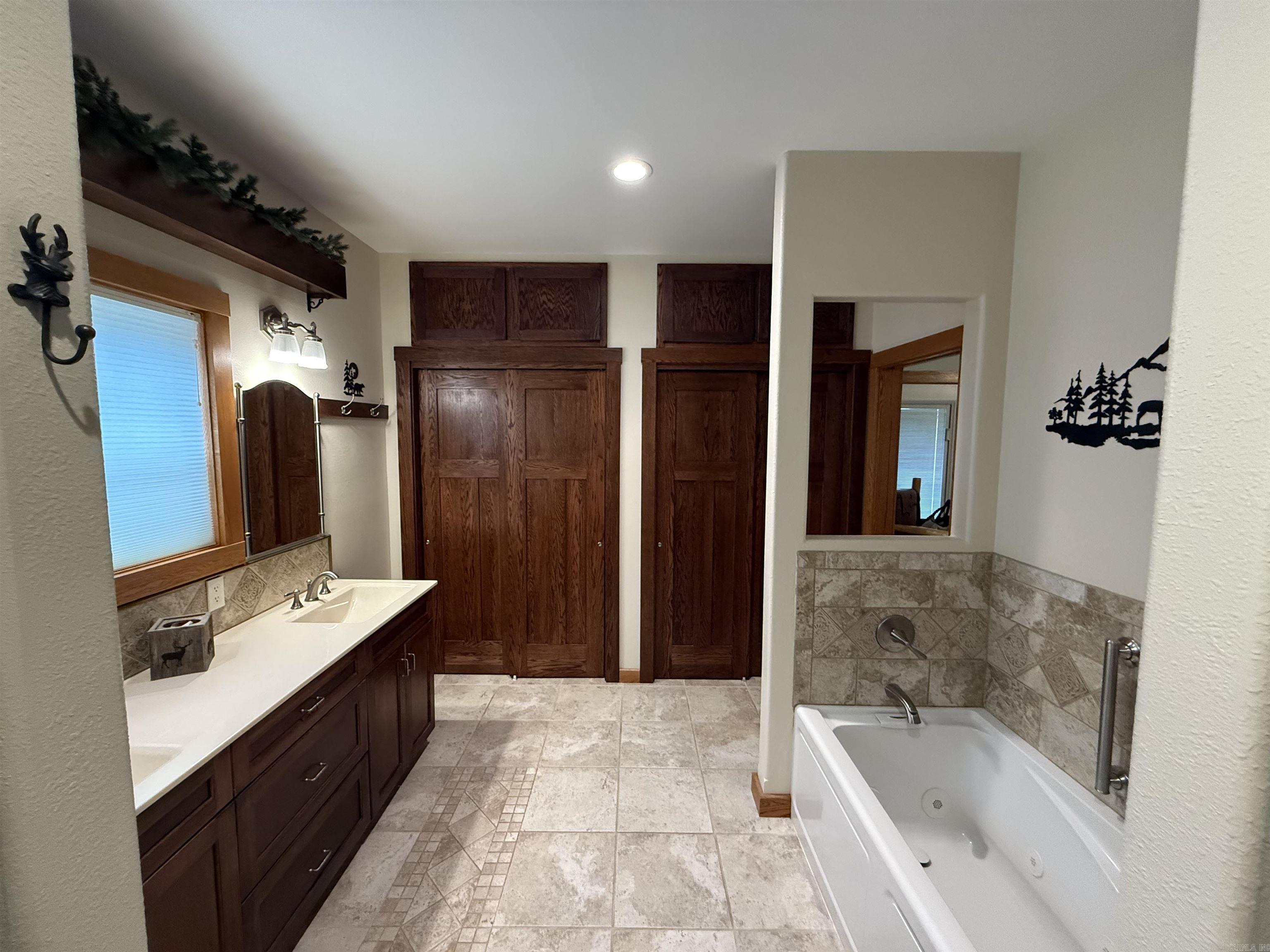 105 Tollie Kay Lane Mountain View, AR 72560