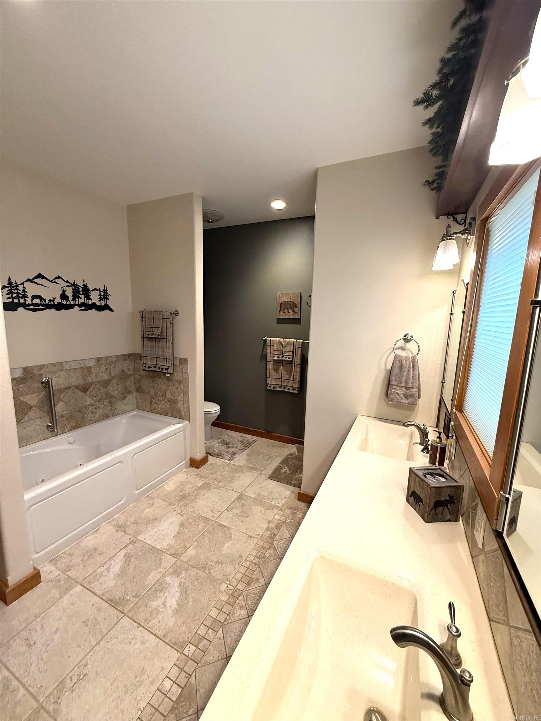 105 Tollie Kay Lane Mountain View, AR 72560