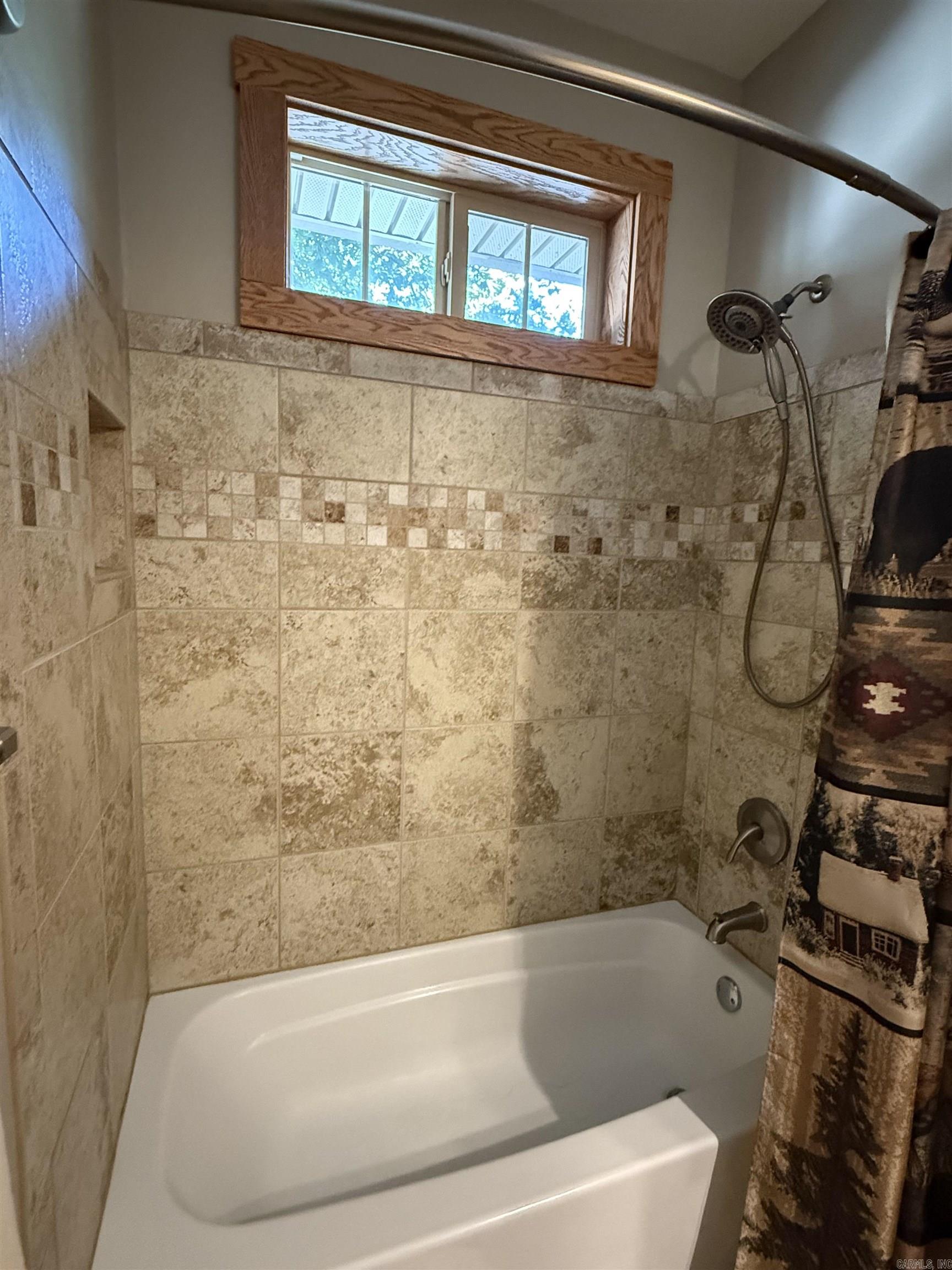 105 Tollie Kay Lane Mountain View, AR 72560