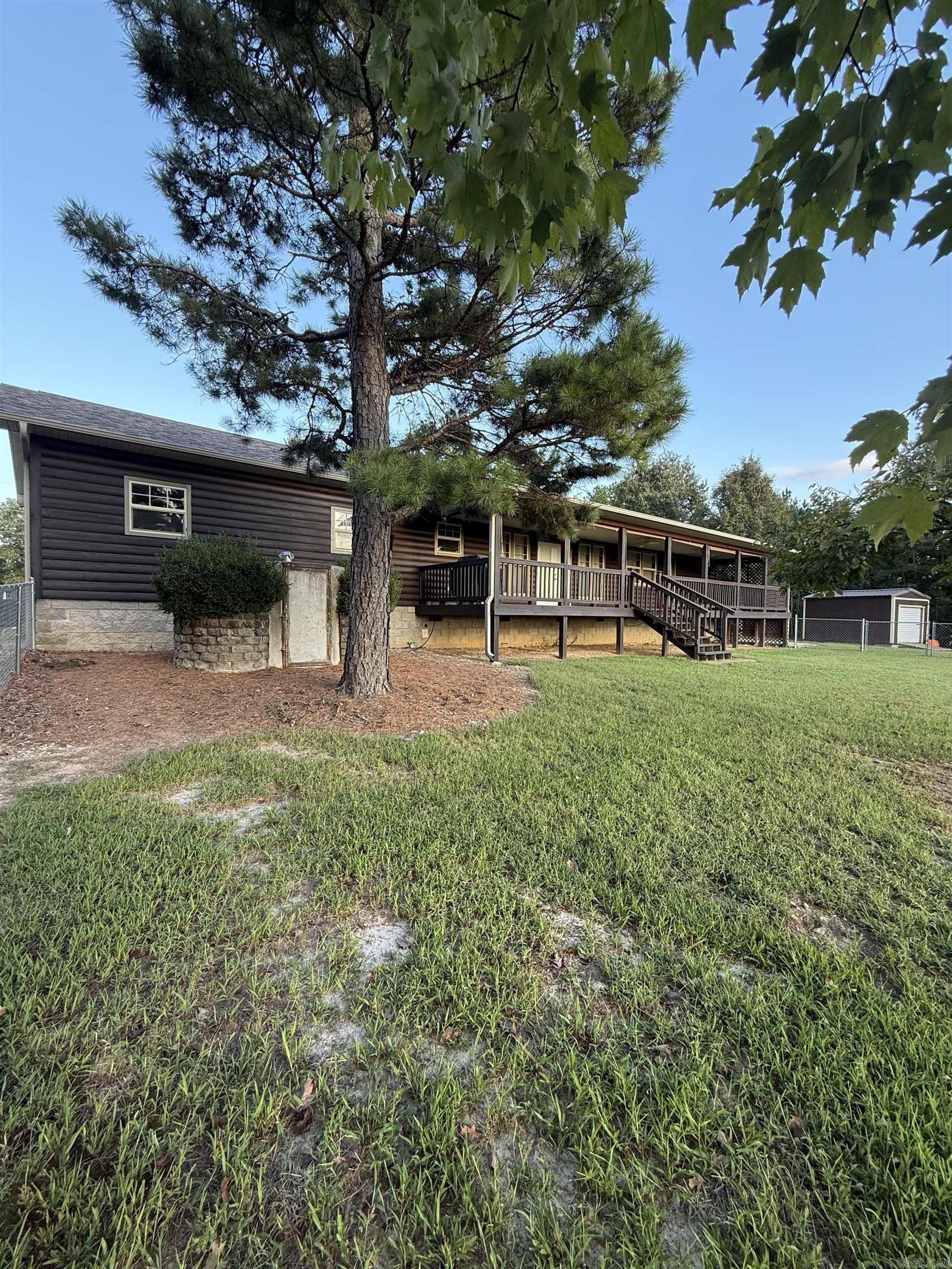 105 Tollie Kay Lane Mountain View, AR 72560