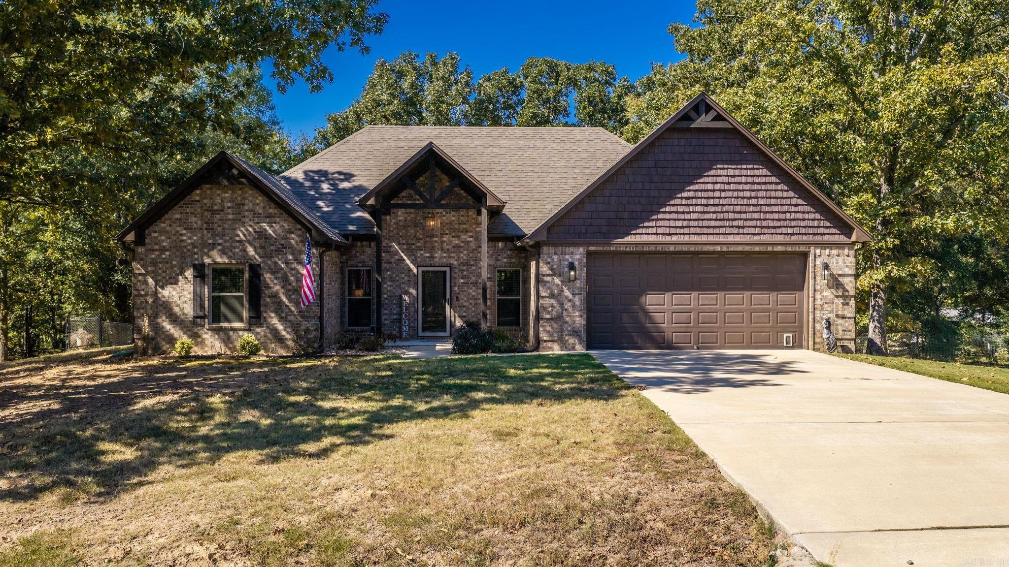 9 N Springhill Lane — exterior