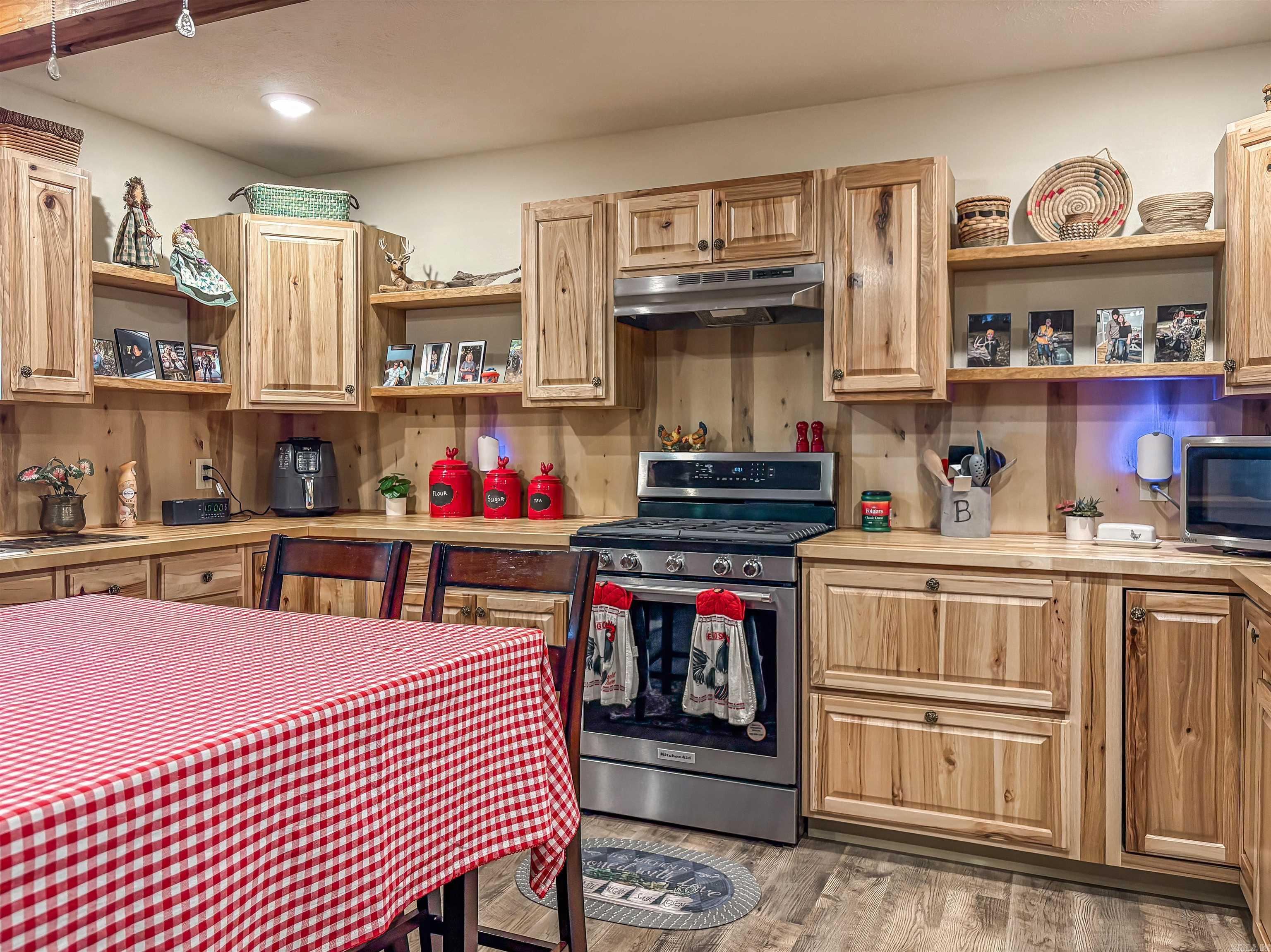 823 MC 164 Cedar Creek, AR 65761