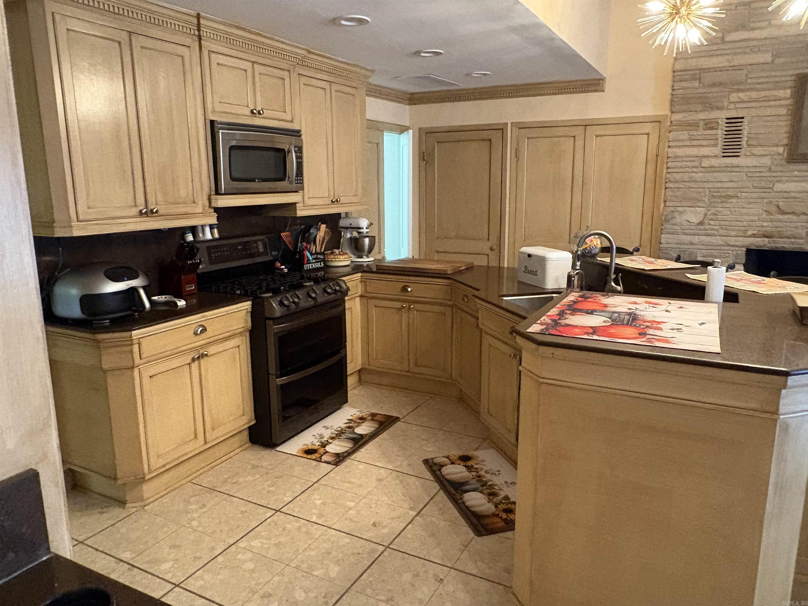 140 Stonebrook Helena, AR 72342