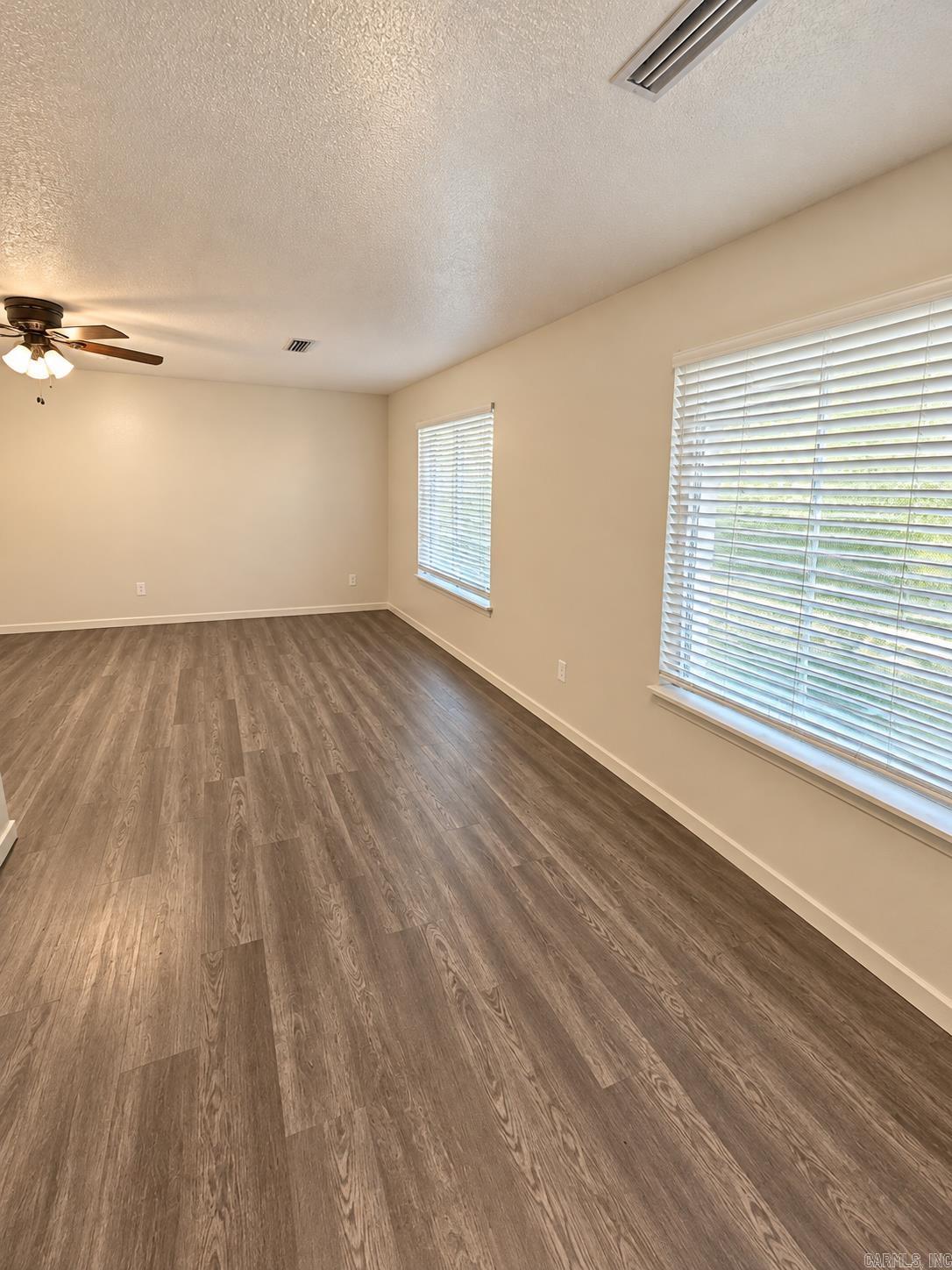 2104 Banny Benton, AR 72019