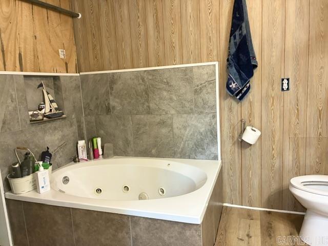 10000 HWY 263 Mountain View, AR 72560